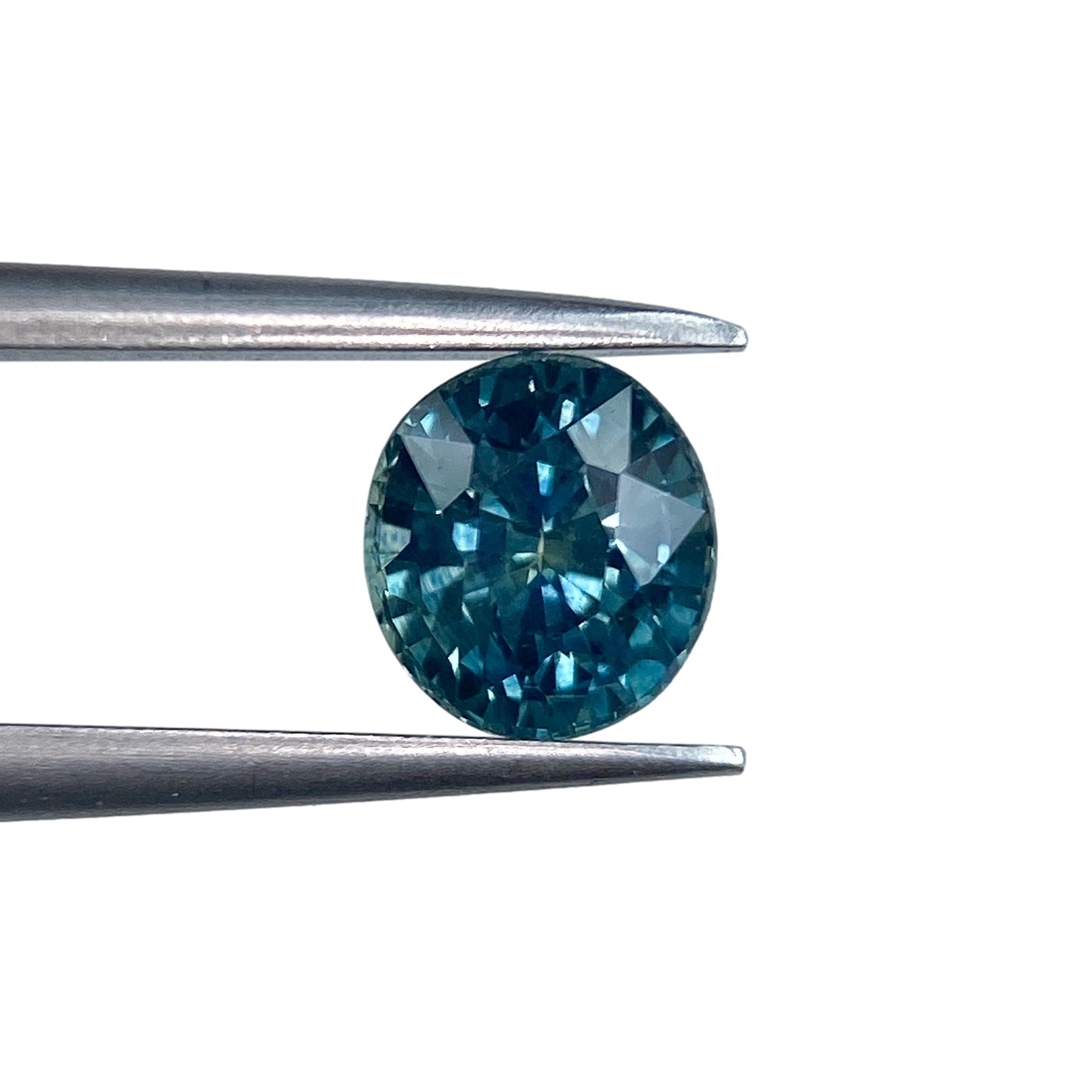 Gemstone Vault Montana Sapphire 1.04ct | Brilliant Cut Oval Shape Blue Montana Sapphire