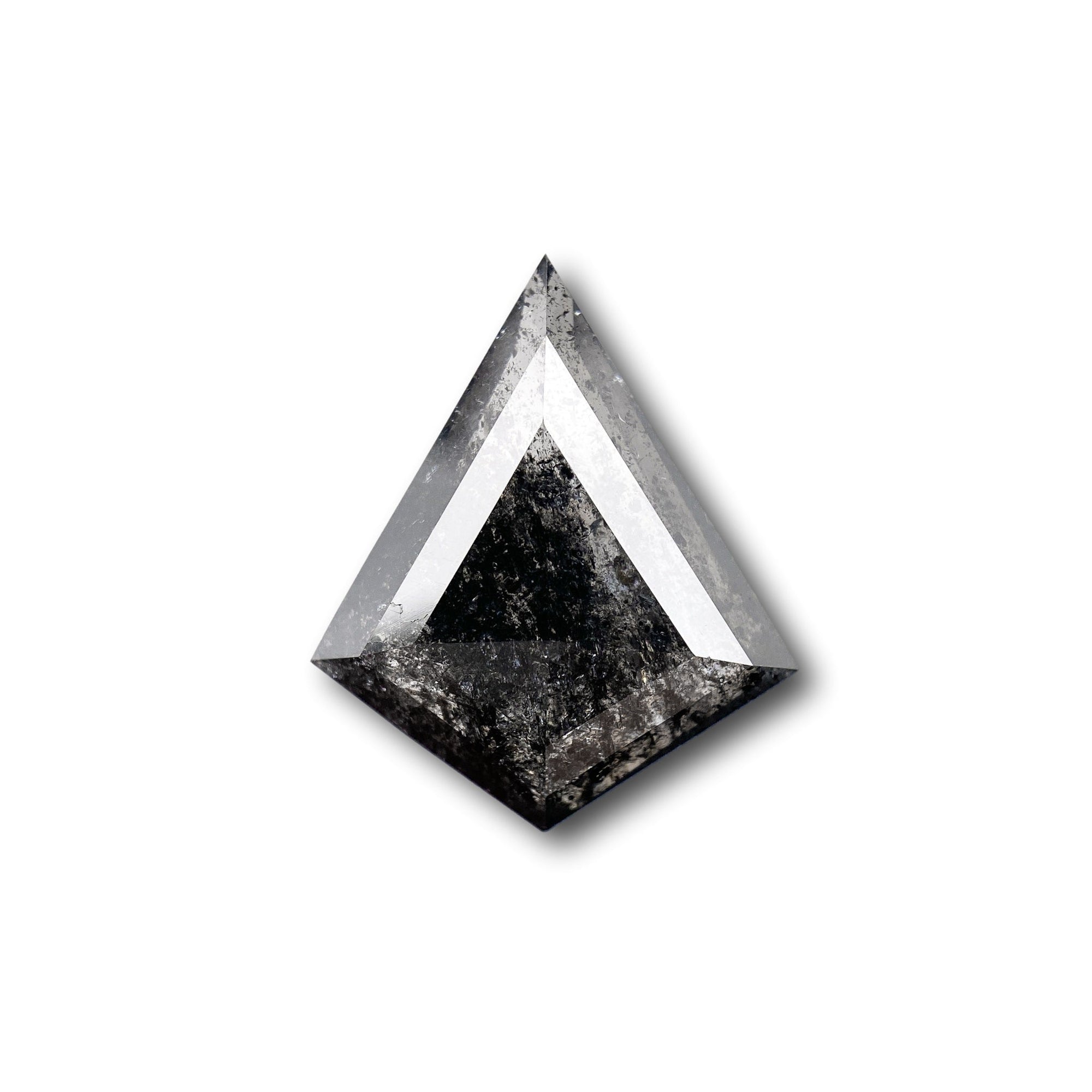 DIAMOND VAULT SALT & PEPPER DIAMOND 5.13ct | Salt & Pepper Kite Shape Step Cut Diamond