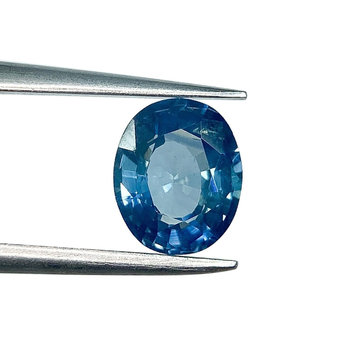 Gemstone Vault Montana Sapphire 1.25ct | Brilliant Cut Oval Shape Blue Montana Sapphire