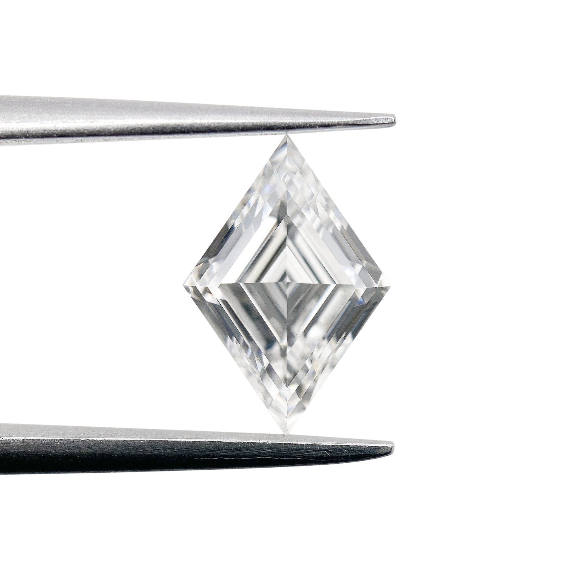 LITHOS Diamond Lab Diamond 1.55ct | E/VS1 Lozenge Shape Step Cut Lab Diamond (IGI)