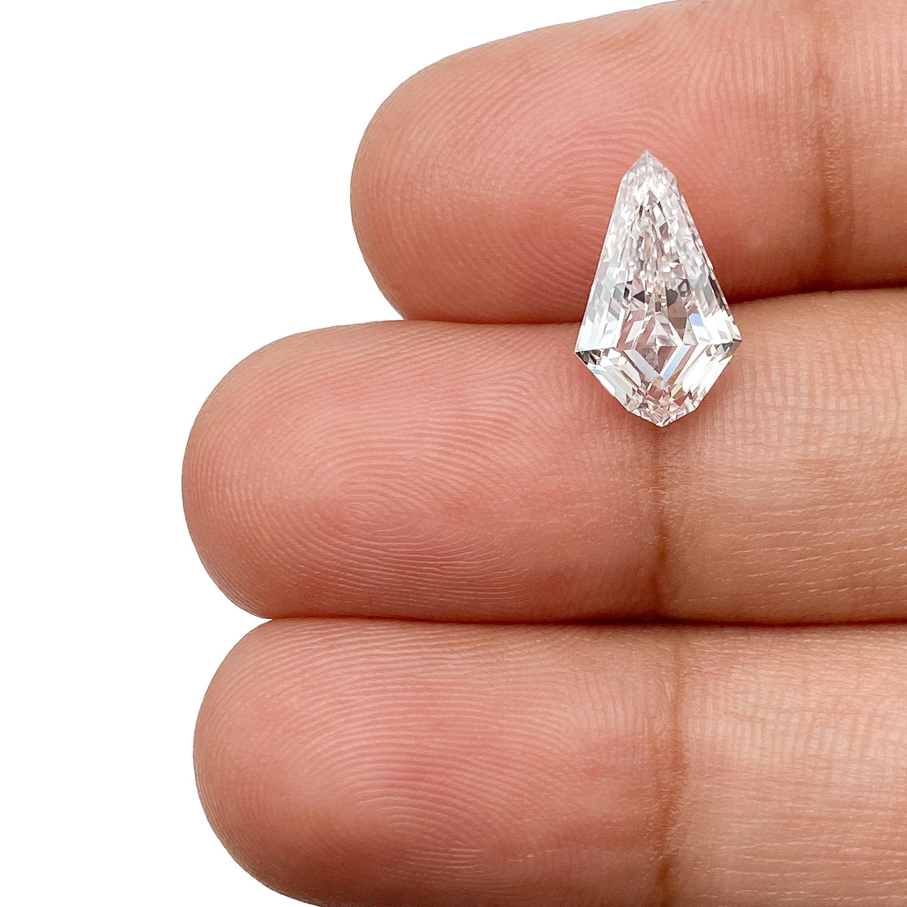 LITHOS Diamond Lab Diamond 2.02ct | D/VVS2 Kite Shape Step Cut Lab Diamond (IGI)