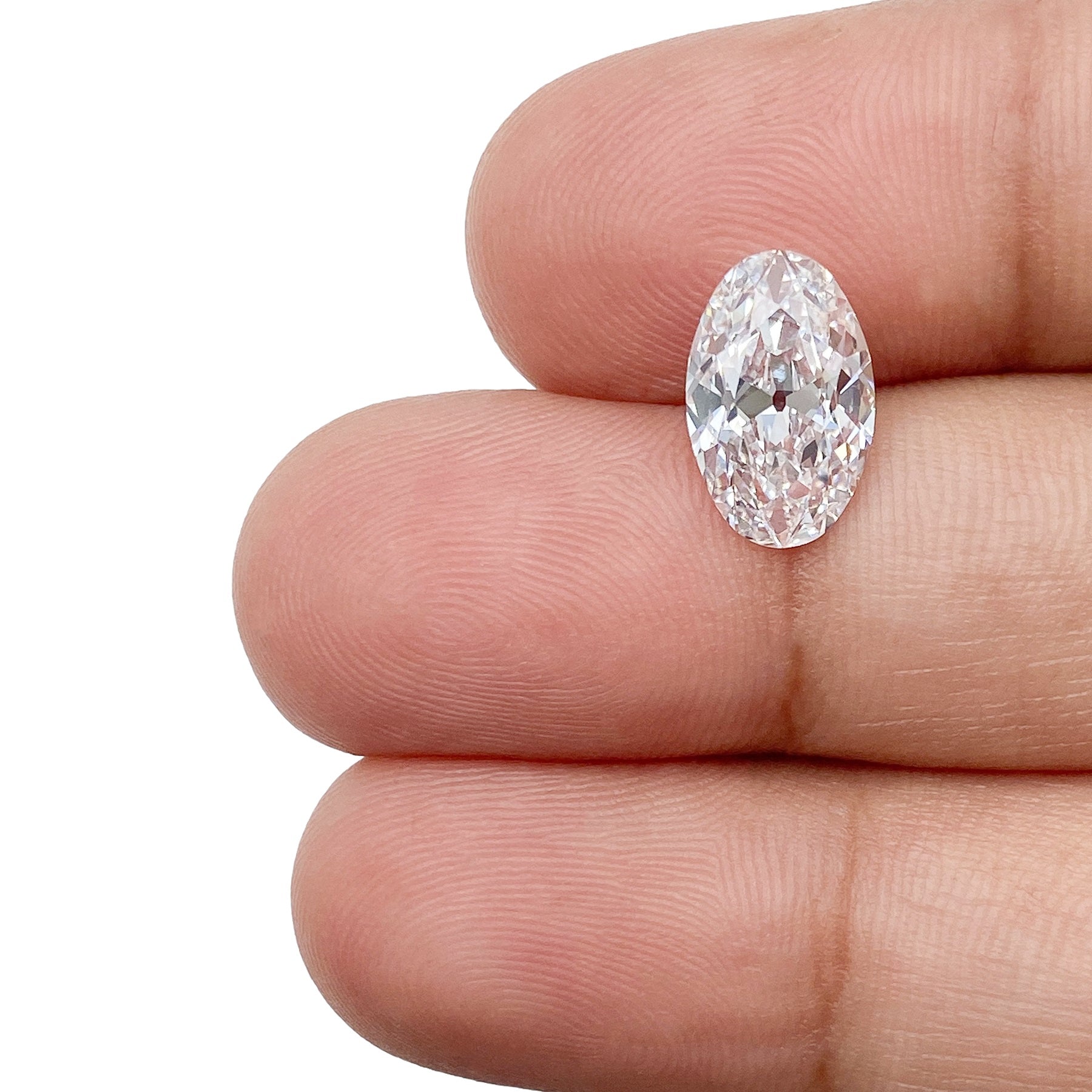 LITHOS Diamond Lab Diamond 2.26ct | E/VVS2 Oval Shape Old Mine Cut Lab Diamond (IGI)