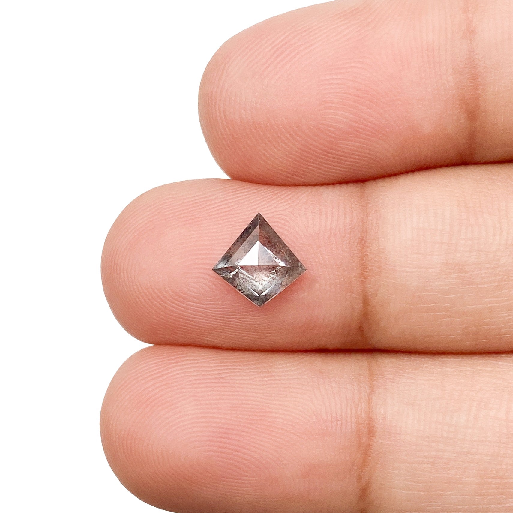 DIAMOND VAULT SALT & PEPPER DIAMOND 0.91ct | Salt & Pepper Kite Shape Step Cut Diamond
