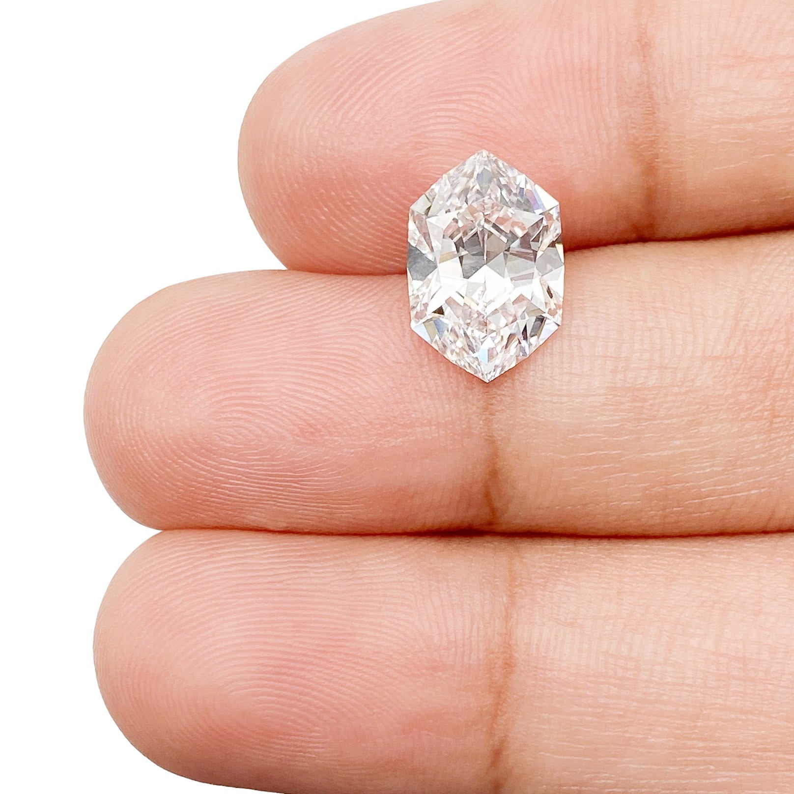 LITHOS Diamond Lab Diamond 2.67ct | D/VS1 Hexagon Shape Brilliant Cut Lab Diamond (IGI)