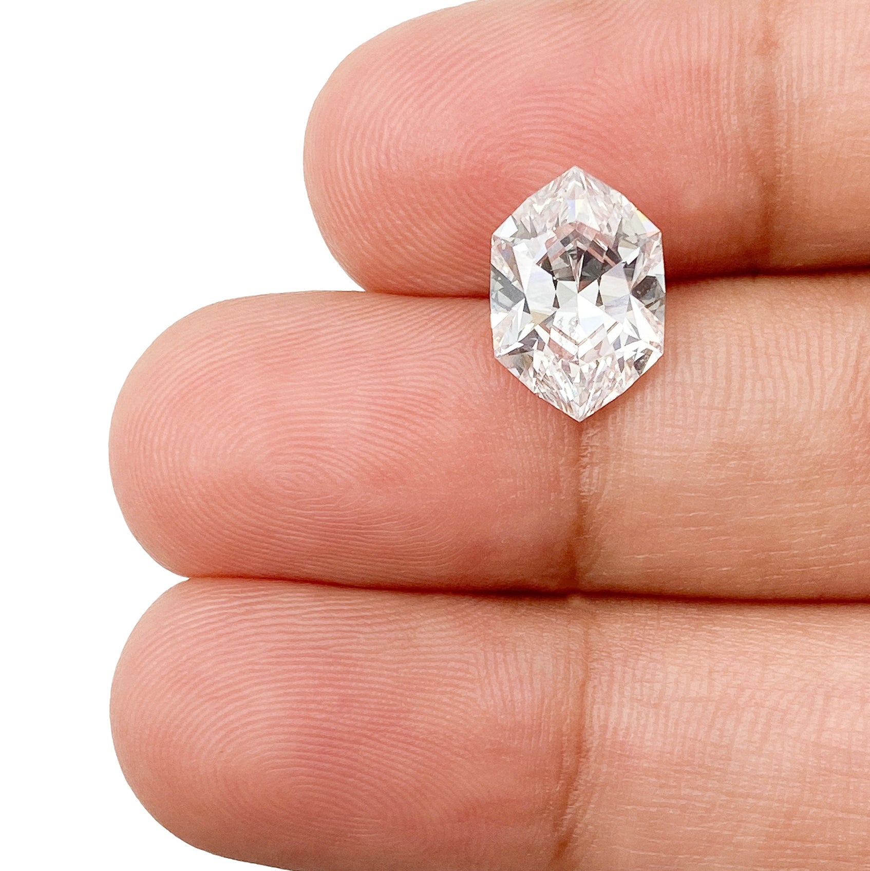 LITHOS Diamond Lab Diamond 2.61ct | E/VS1 Hexagon Shape Brilliant Cut Lab Diamond (IGI)