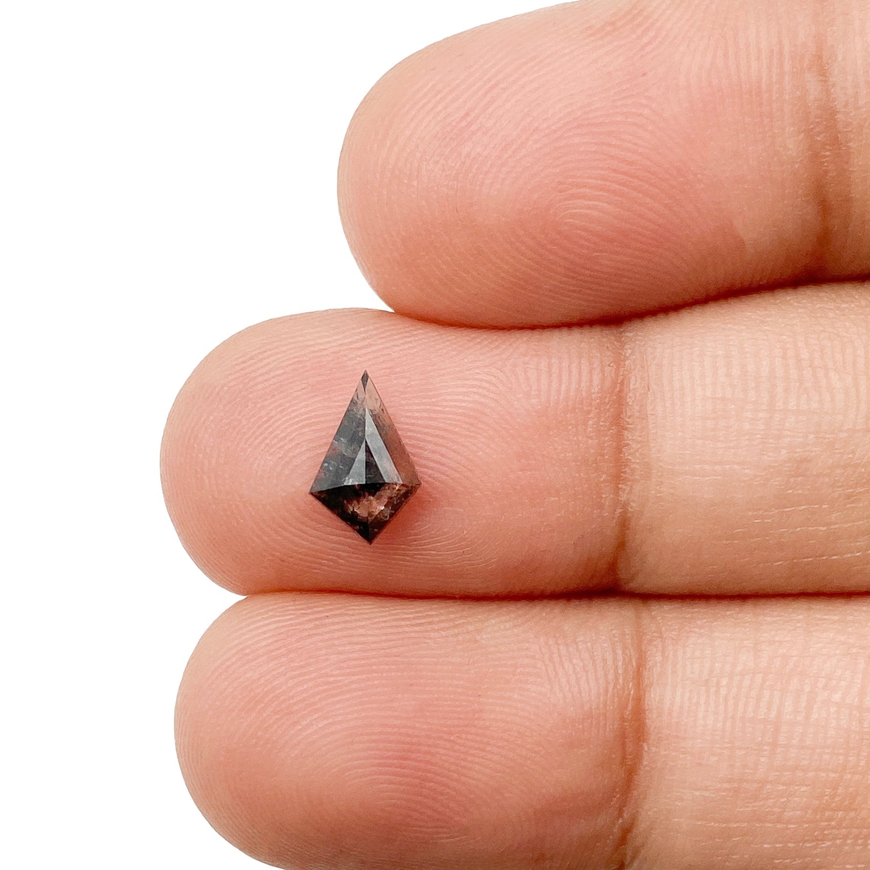 DIAMOND VAULT SALT & PEPPER DIAMOND 0.47ct | Salt & Pepper Kite Shape Step Cut Diamond