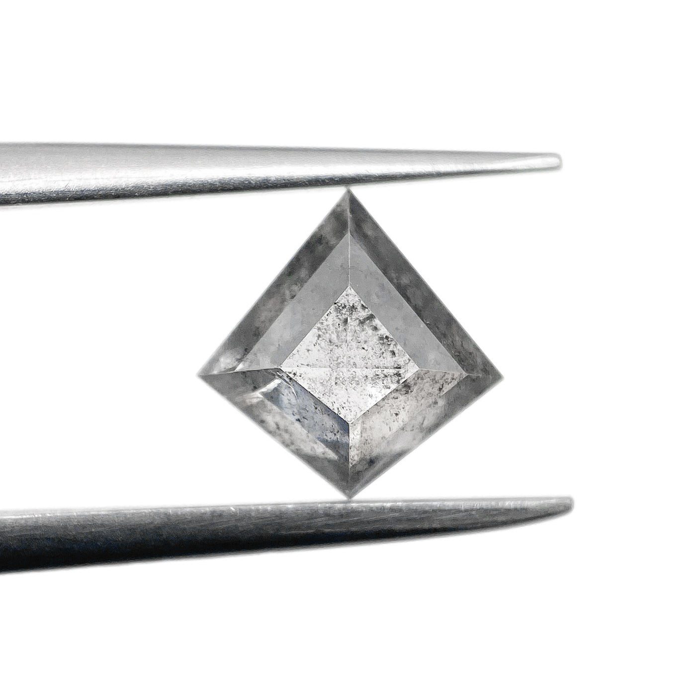 DIAMOND VAULT SALT & PEPPER DIAMOND 0.91ct | Salt & Pepper Kite Shape Step Cut Diamond