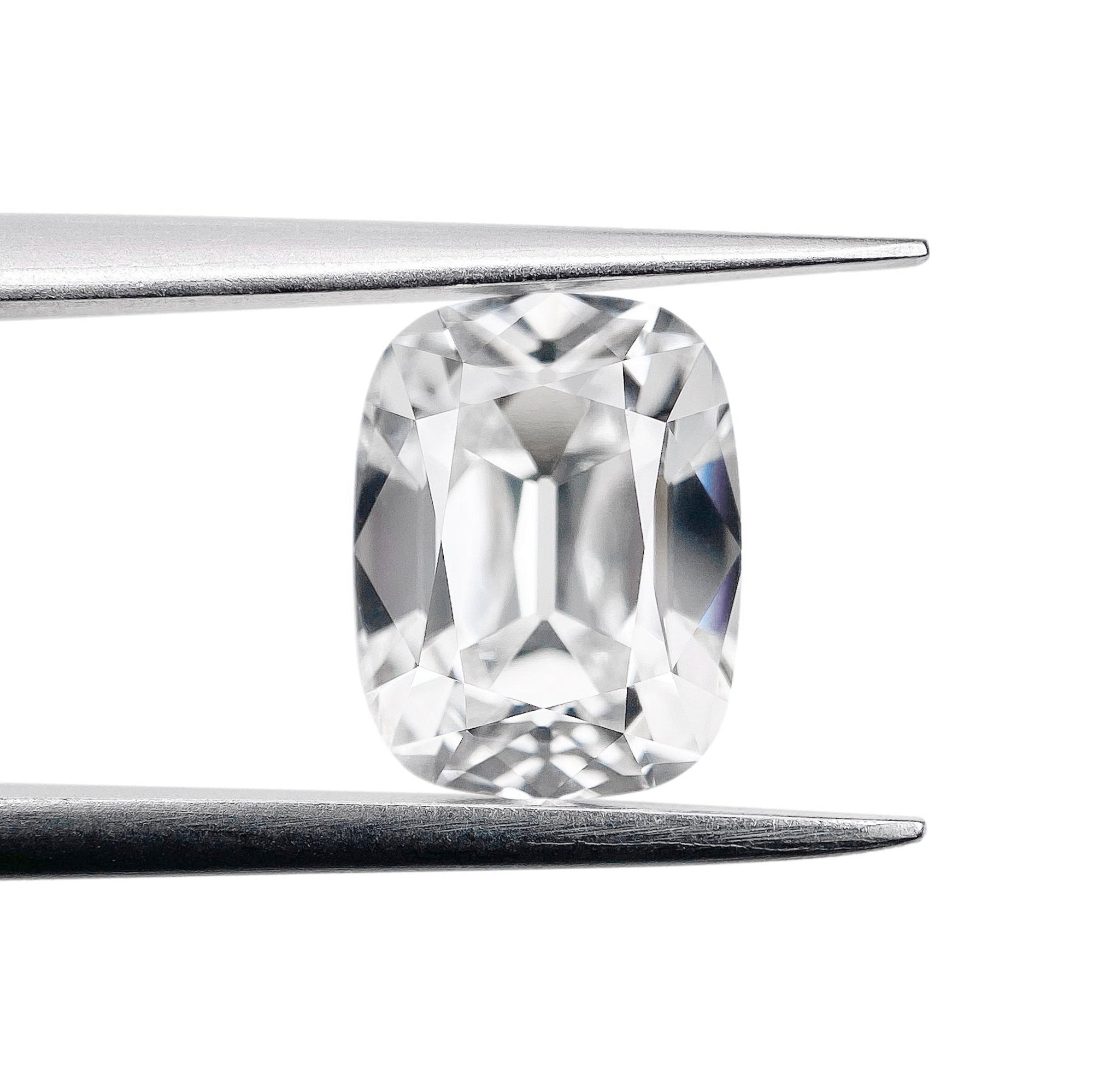 LITHOS Diamond Lab Diamond 2.41ct | G/VVS1 Cushion Shape Old Mine Cut Lab Diamond (IGI)