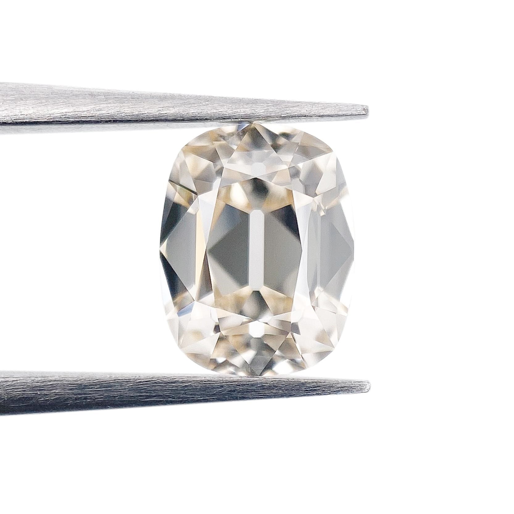 DIAMOND VAULT WHITE DIAMOND 1.10ct | N/VVS1 Cushion Shape Old Mine Cut Diamond (GIA)