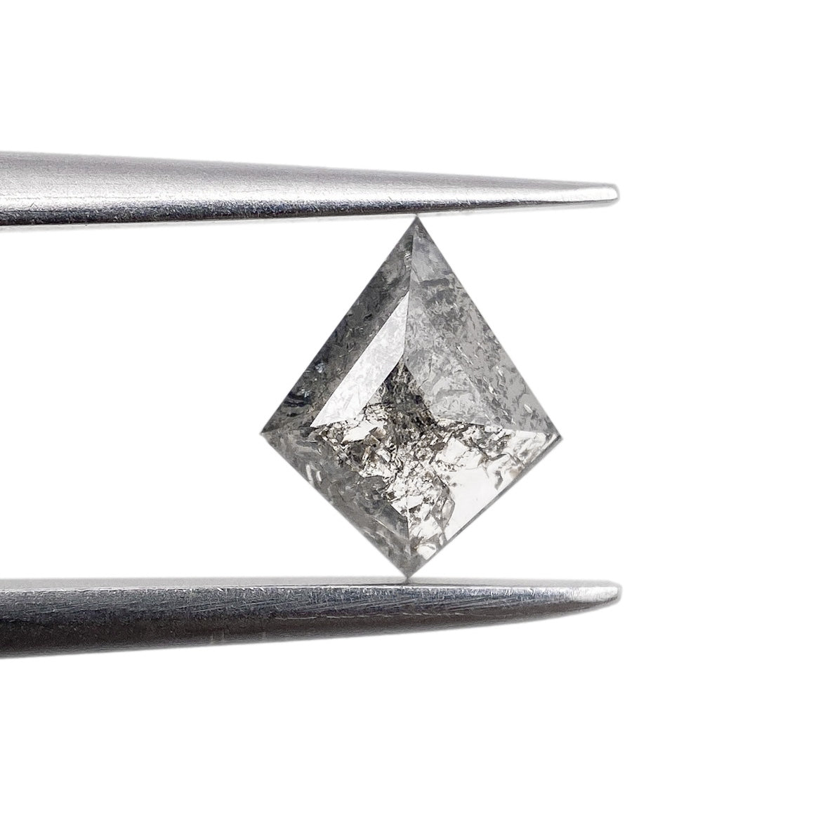 DIAMOND VAULT SALT & PEPPER DIAMOND 0.72ct | Salt & Pepper Kite Shape Rose Cut Diamond