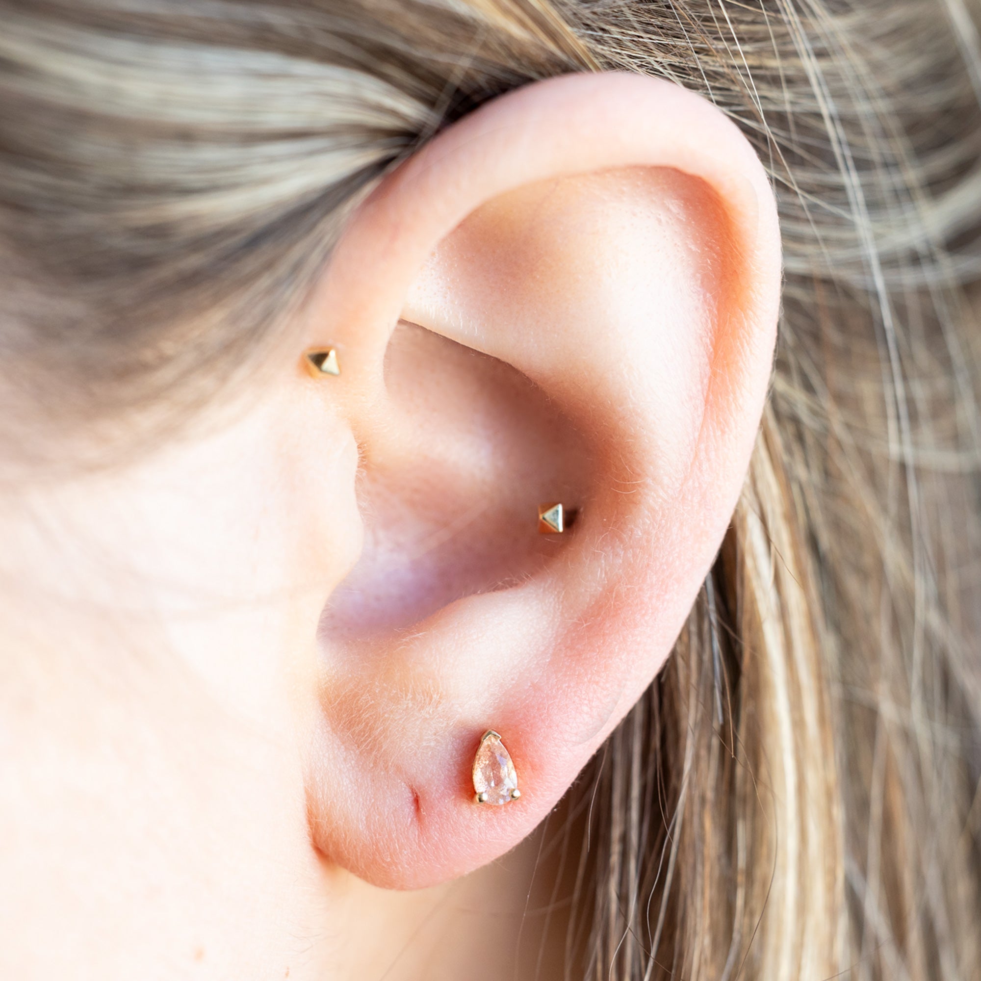 Alexis Russell Earrings The Peachy-Pink Sunstone Stud Earrings | Yellow Gold