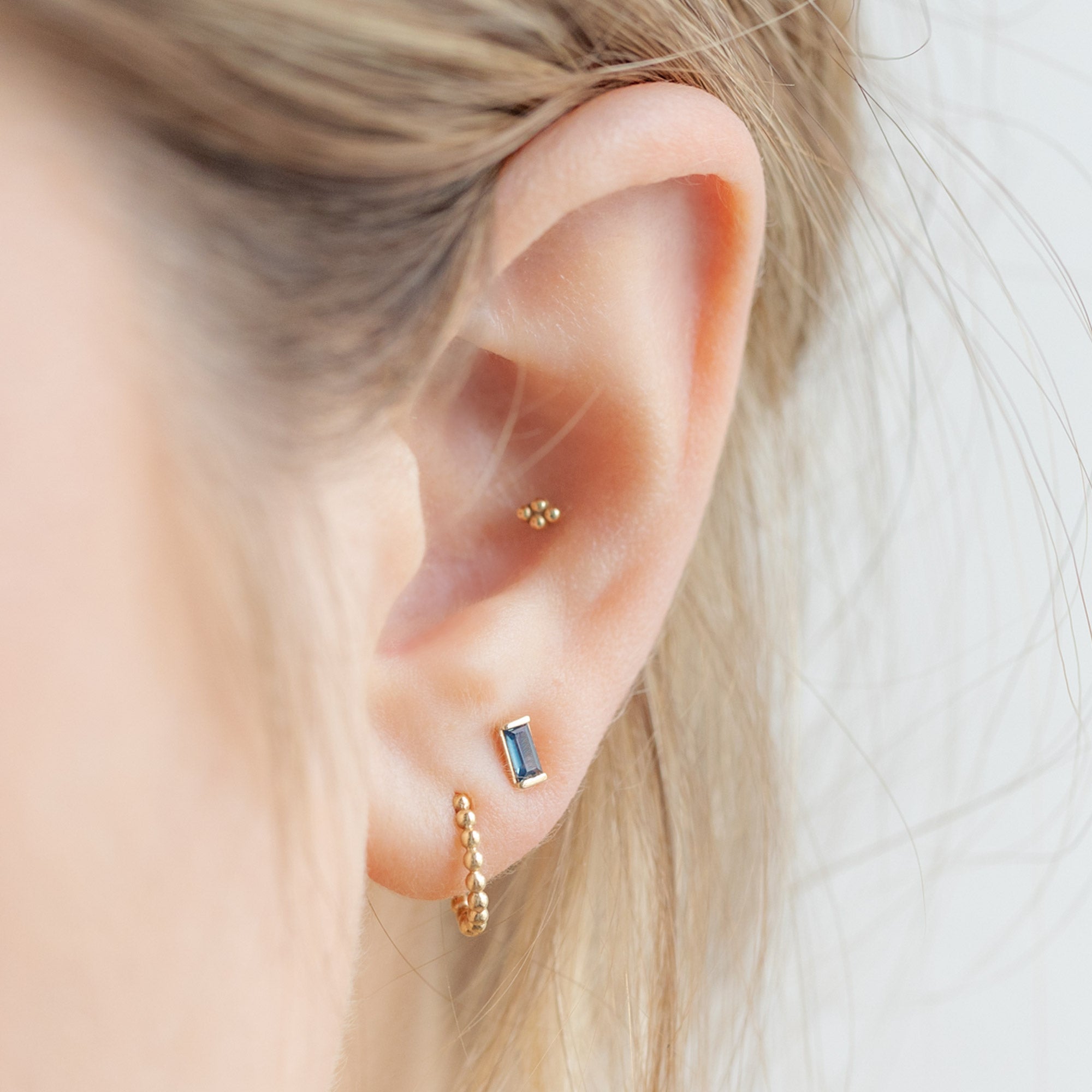 Alexis Russell Earrings The Montana Sapphire Baguette Studs | Yellow Gold