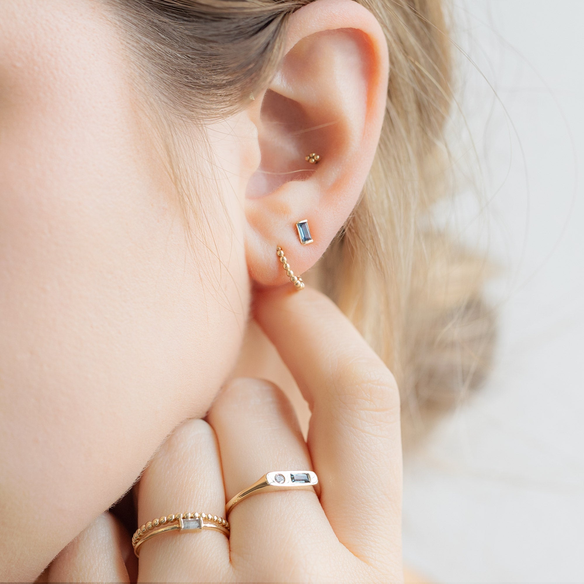 Alexis Russell Earrings The Montana Sapphire Baguette Studs | Yellow Gold