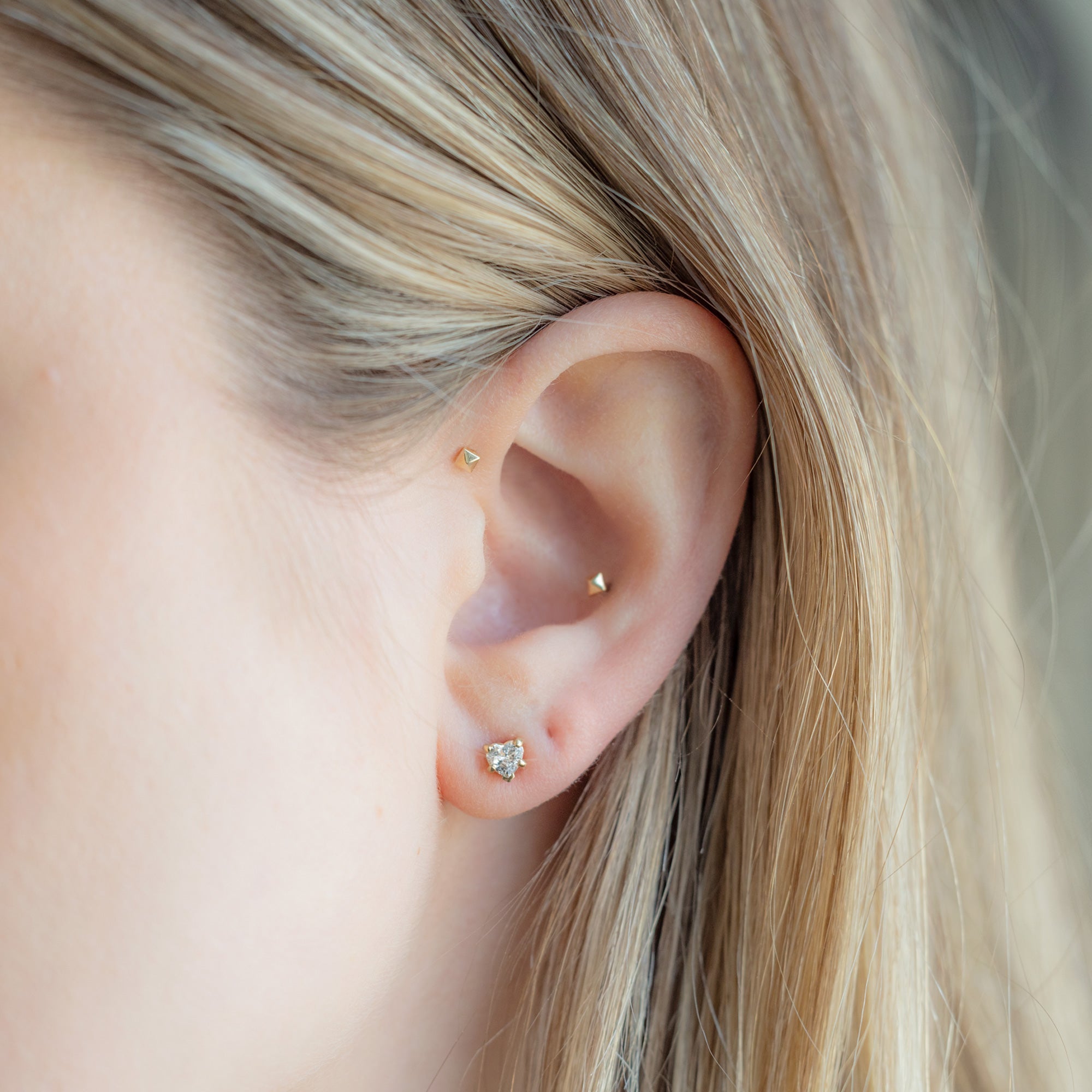 Alexis Russell Earrings The White Sapphire Gemstone Heart Stud Earrings | Yellow Gold