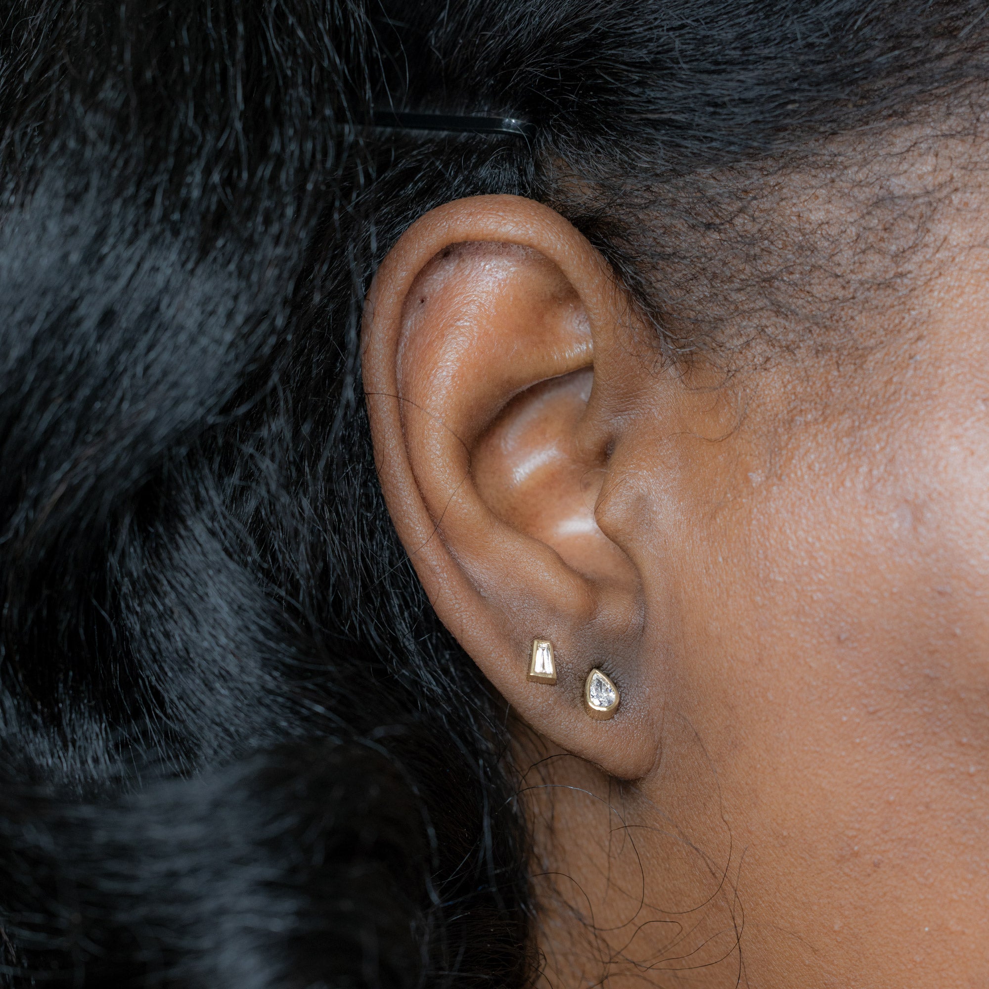 Alexis Russell  Earrings 'It Girl' Baguette + Pear Diamond Stud Earrings | Yellow Gold
