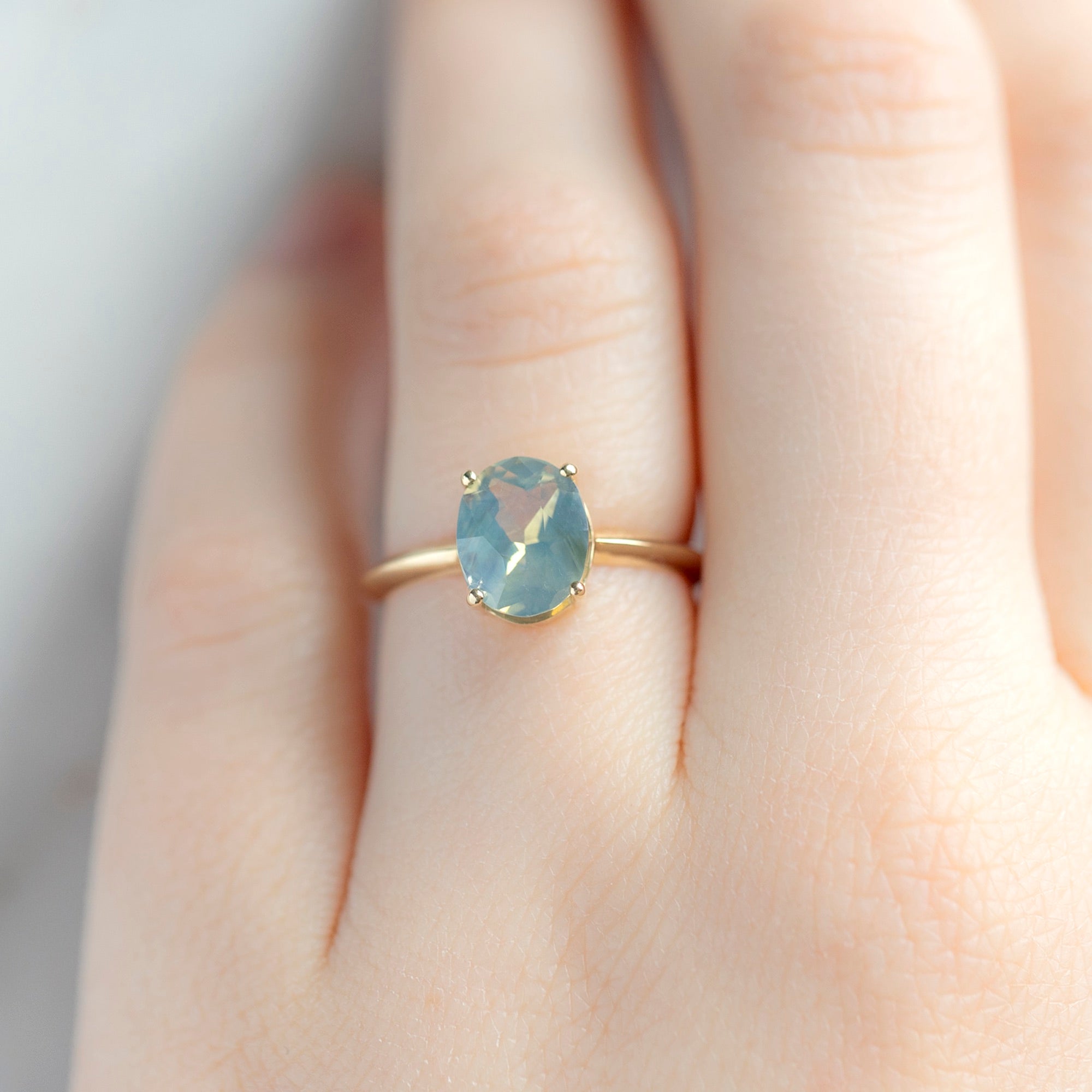 Alexis Russell Engagement Rings The Bryn Ring | 2.04ct Oval Parti Sapphire in 14K Yellow Gold