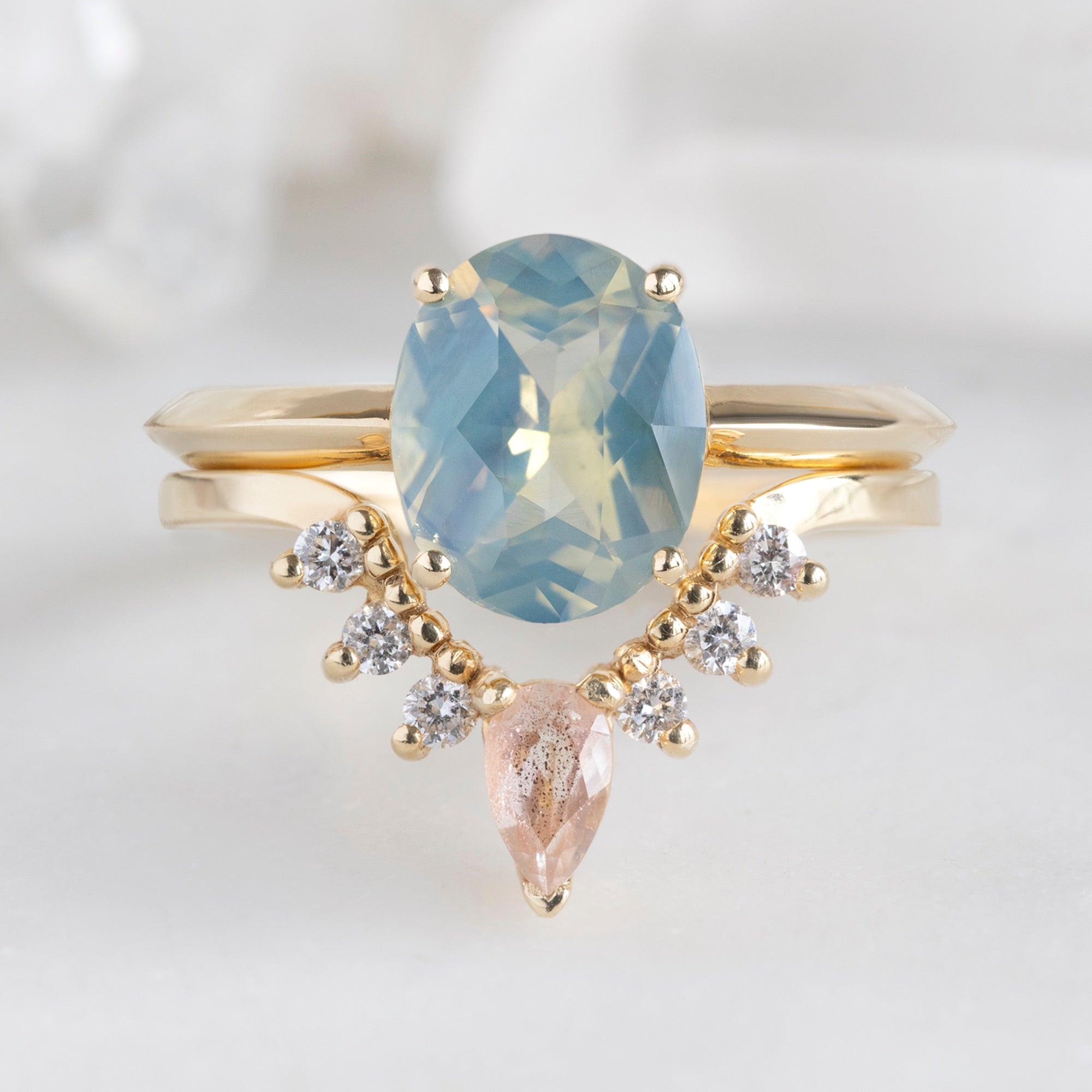 Alexis Russell Engagement Rings The Bryn Ring | 2.04ct Oval Parti Sapphire in 14K Yellow Gold