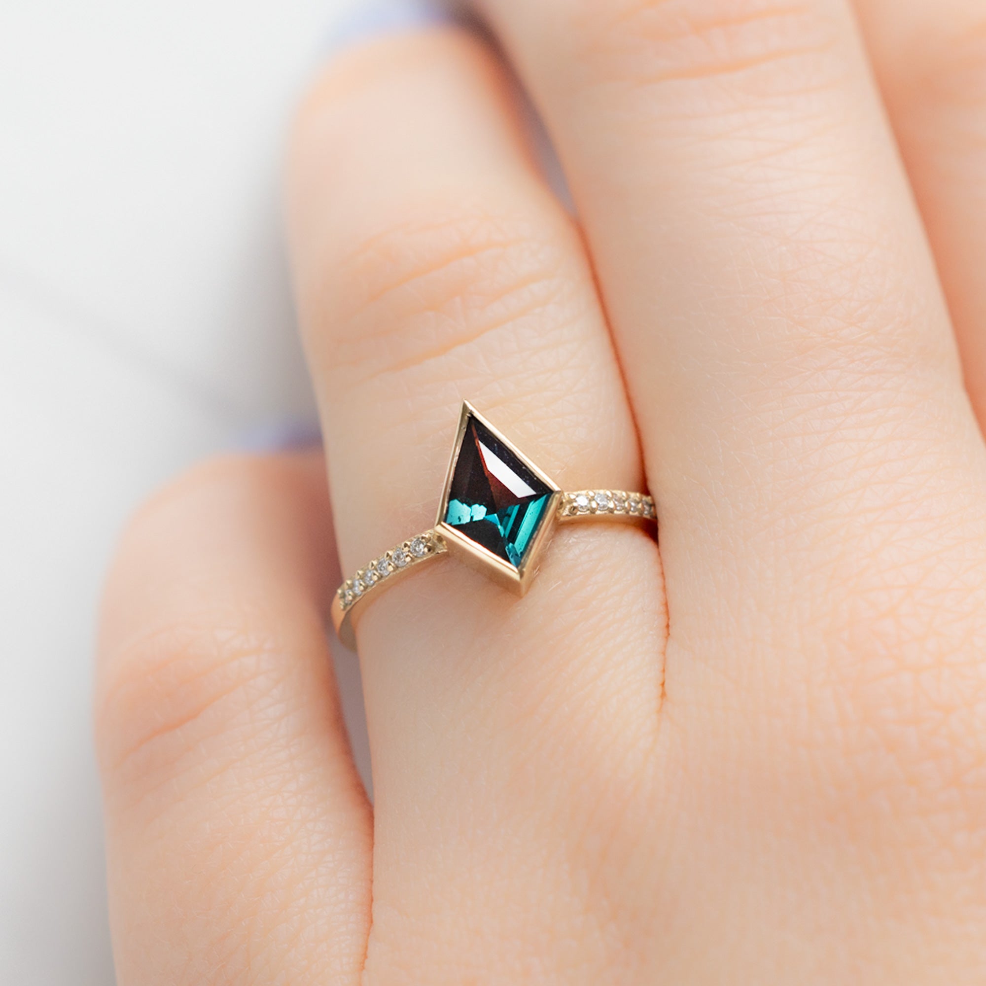Alexis Russell Engagement Rings The Willow Ring | 0.73ct Kite Spinel in 14K Yellow Gold