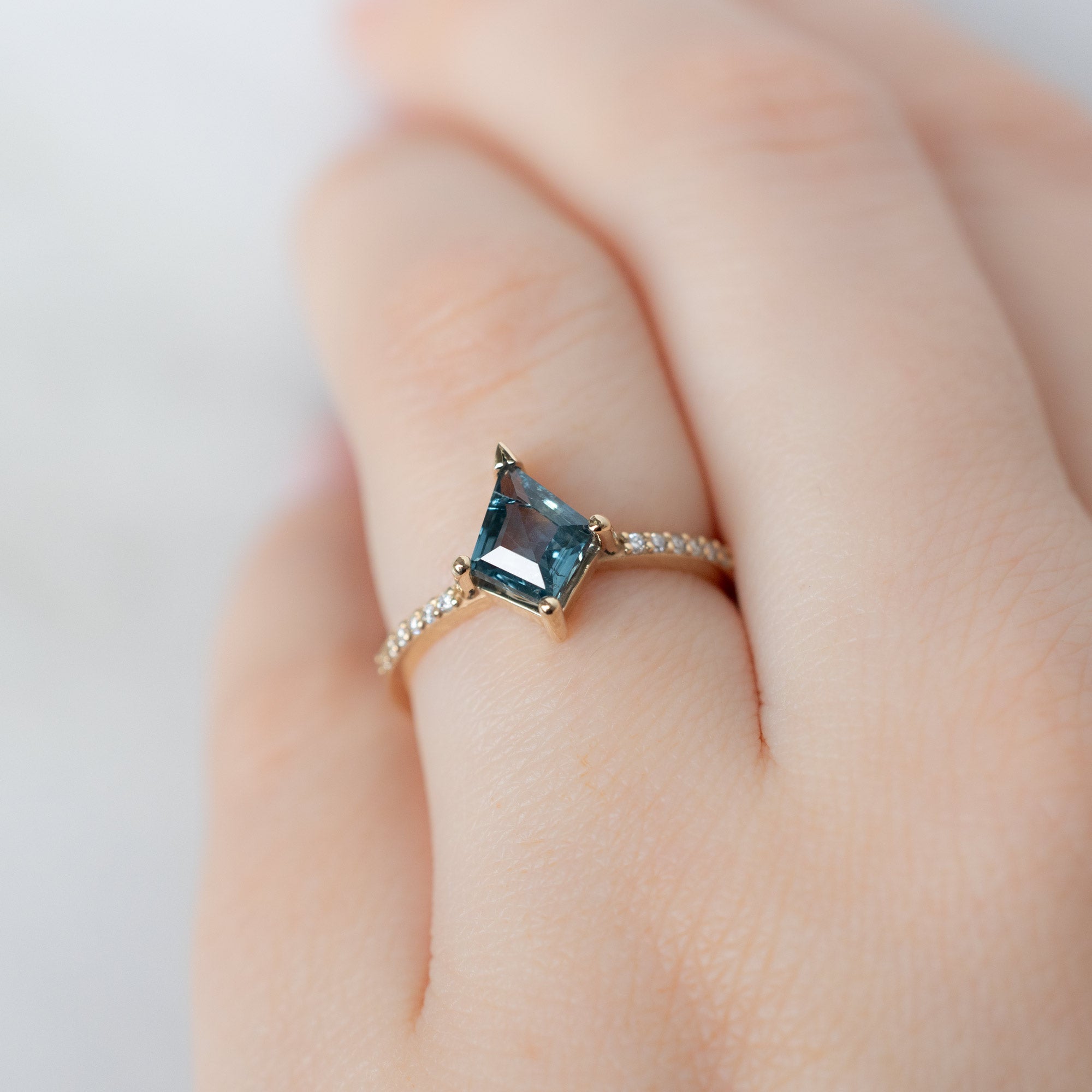 Alexis Russell  Engagement Rings The Willow Ring | 1.14ct Kite Blue Sapphire in 14K Yellow Gold