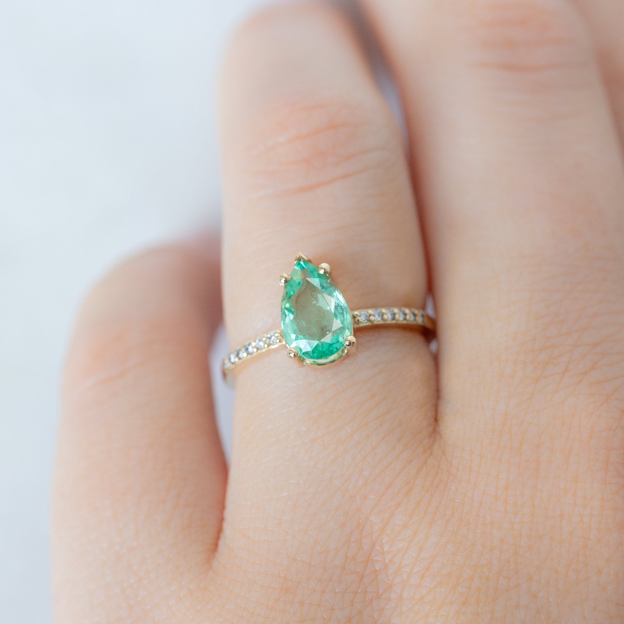 Alexis Russell  Engagement Rings The Willow Ring | 1.15ct Pear Emerald in 14K Yellow Gold