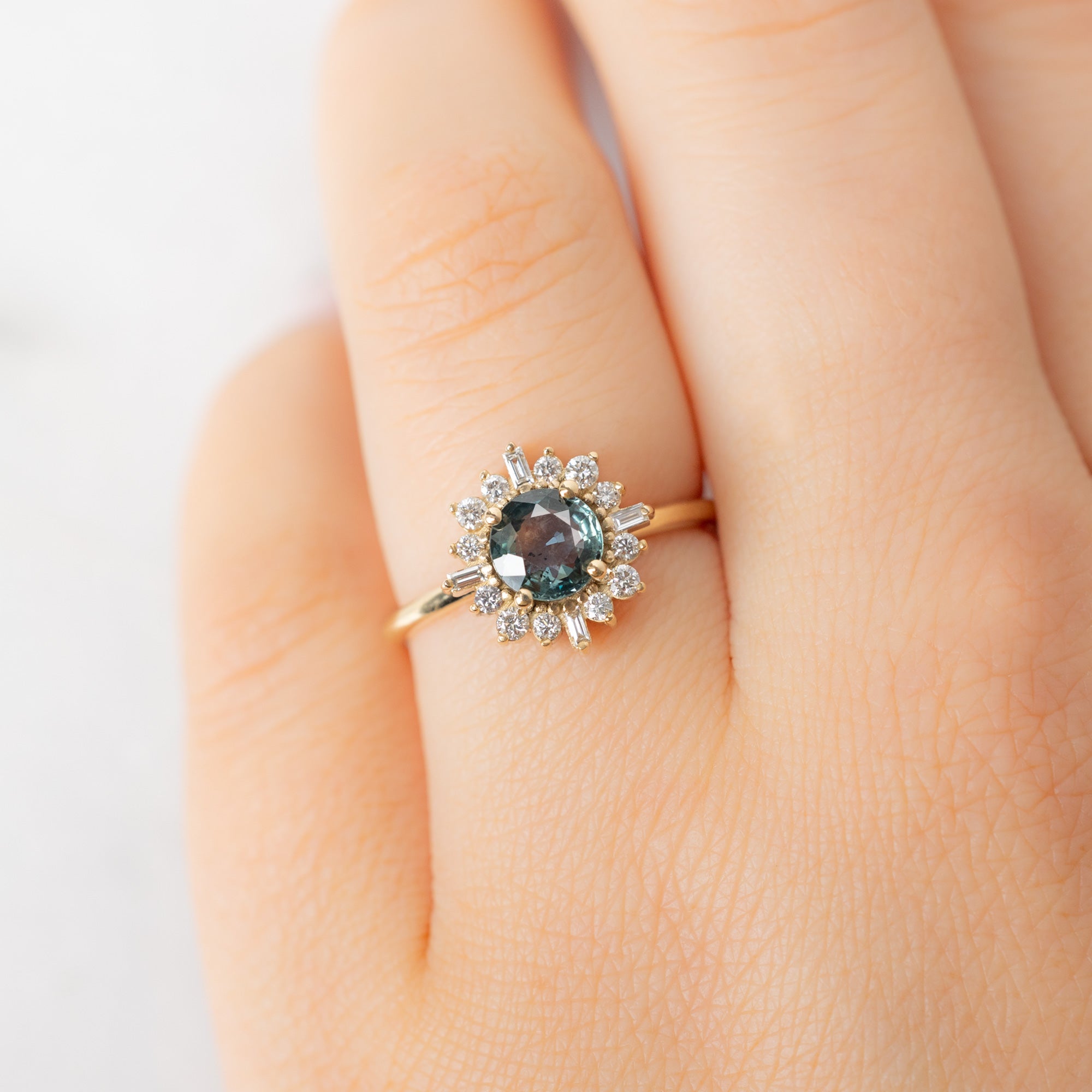 Alexis Russell  Engagement Rings The Compass Ring | 0.98ct Round Blue Sapphire in 14K Yellow Gold