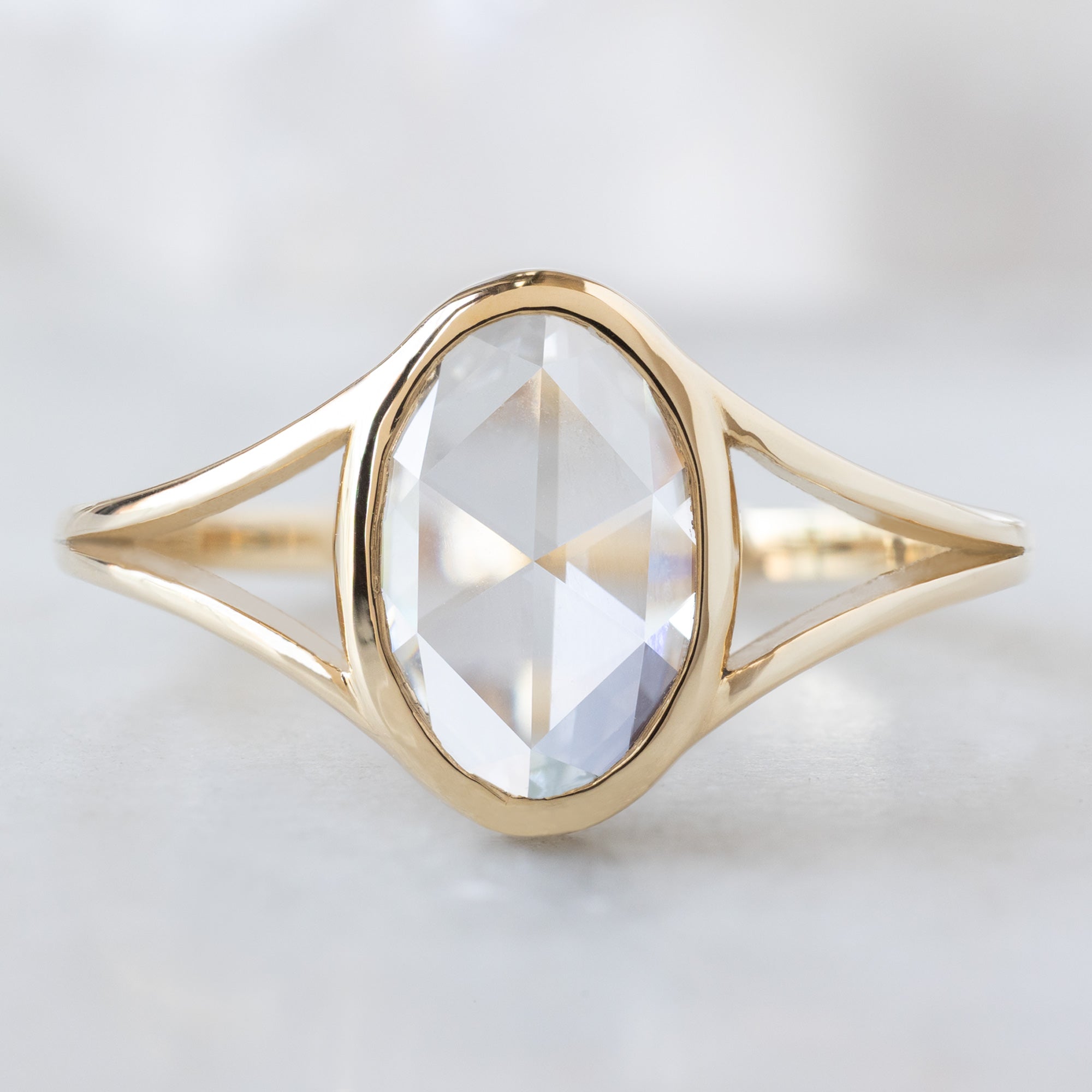 Alexis Russell  Engagement Rings The Magnolia Ring | 1.26ct Oval Lab Grown White Diamond in 14K Yellow Gold
