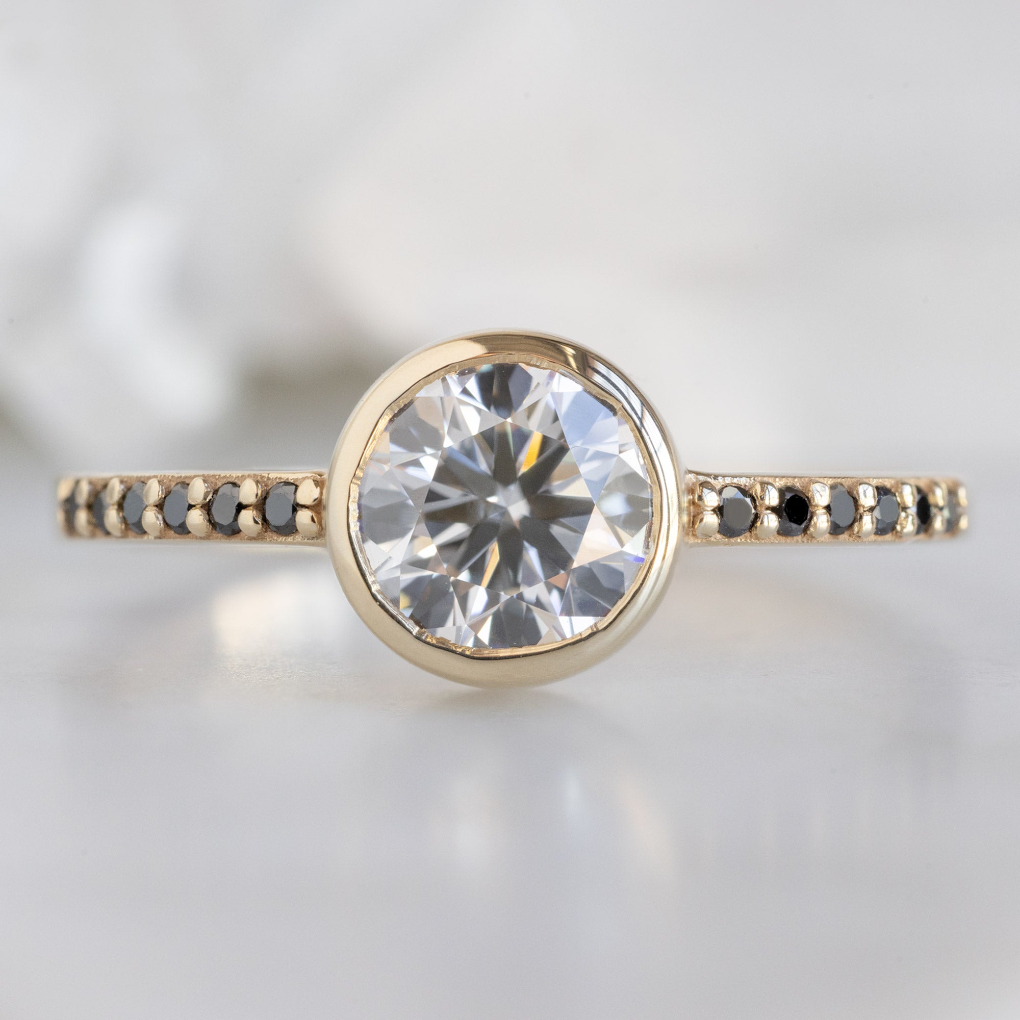 Alexis Russell  Engagement Rings The Willow Ring | 1.00ct Round Lab Grown White Diamond in 14K Yellow Gold