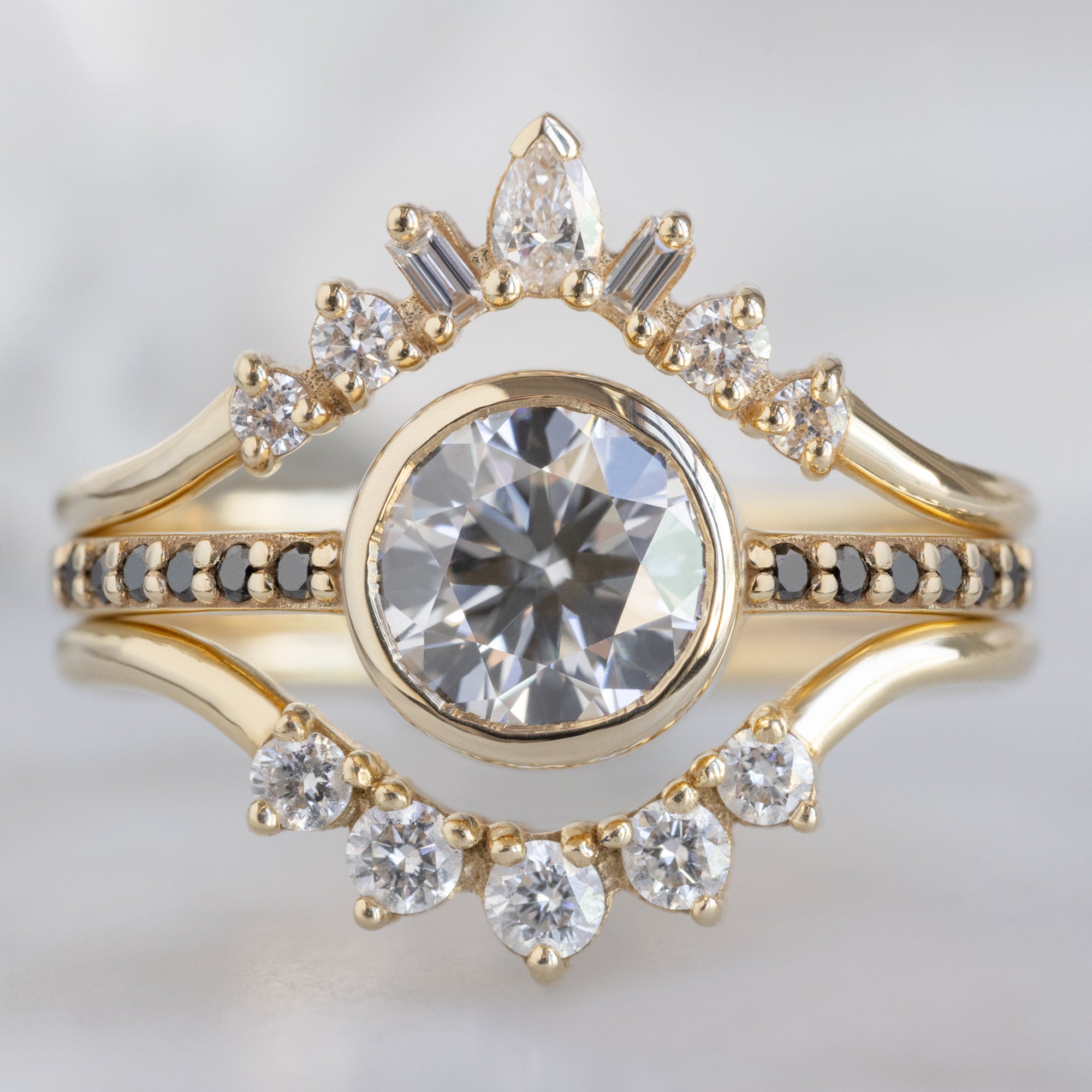 Alexis Russell Engagement Rings The Willow Ring | 1.00ct Round Lab Grown White Diamond in 14K Yellow Gold