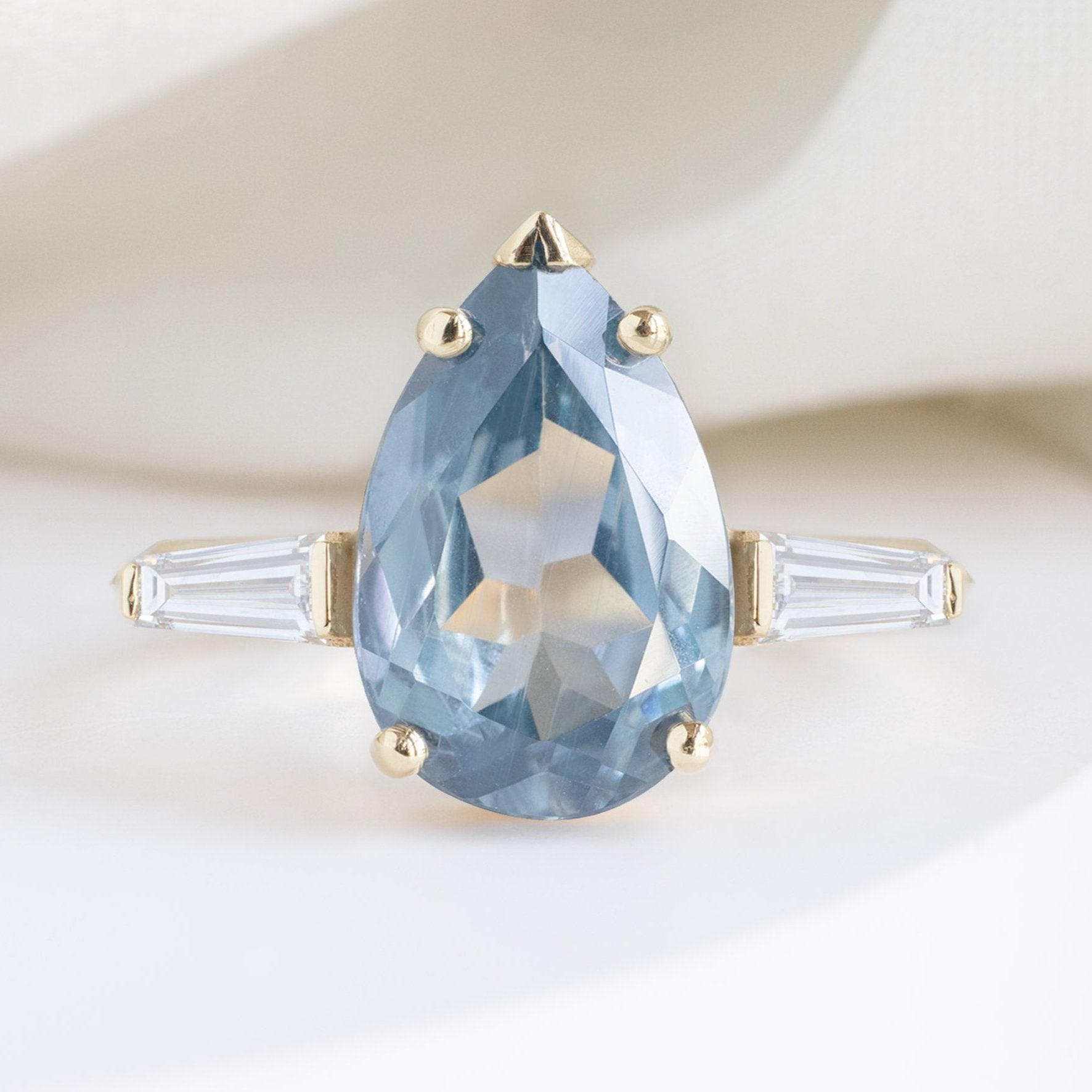Alexis Russell Engagement Rings The Ash Luxe | 3.62ct Pear Cut Sapphire in 18K Yellow Gold
