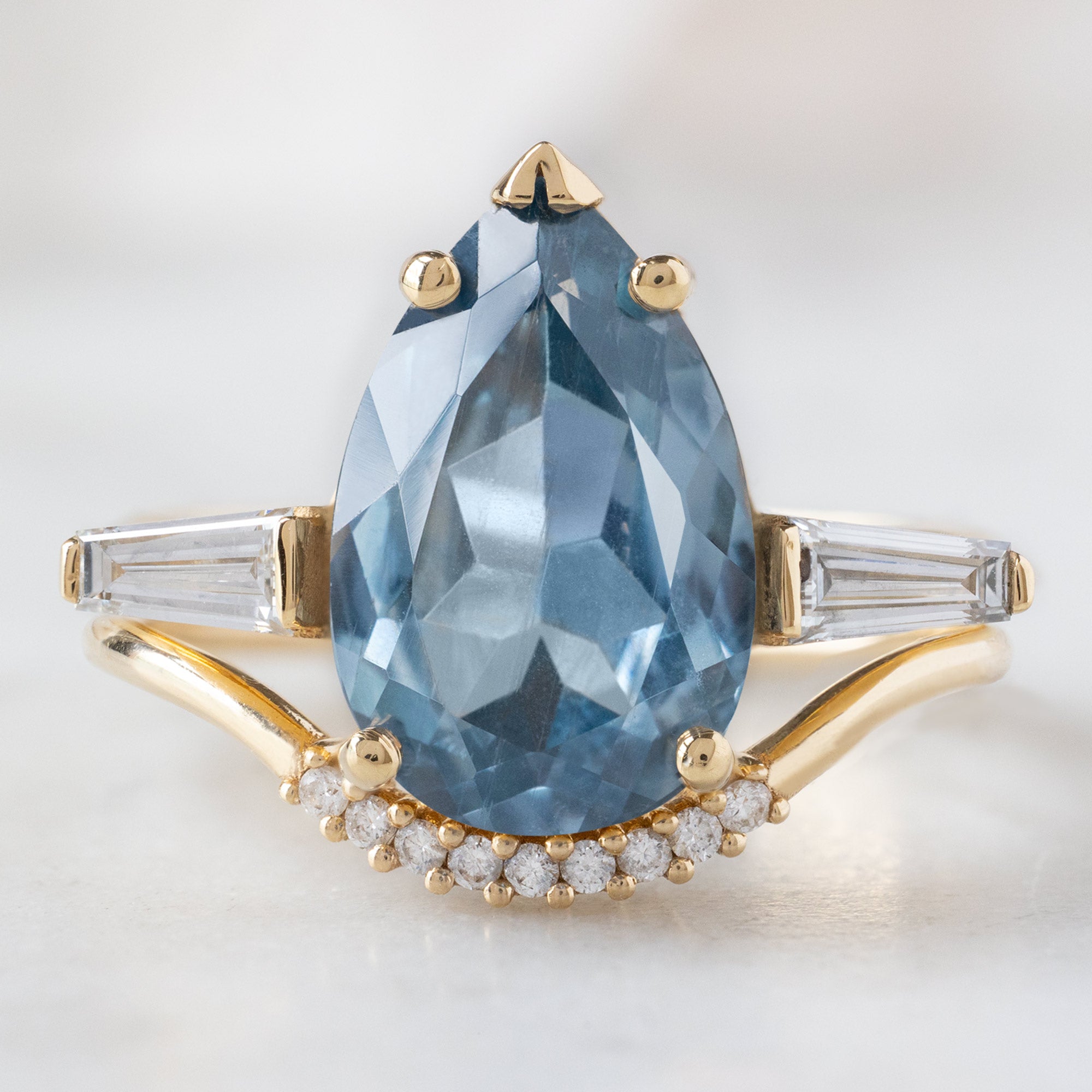 Alexis Russell Engagement Rings The Ash Luxe | 3.62ct Pear Cut Sapphire in 18K Yellow Gold