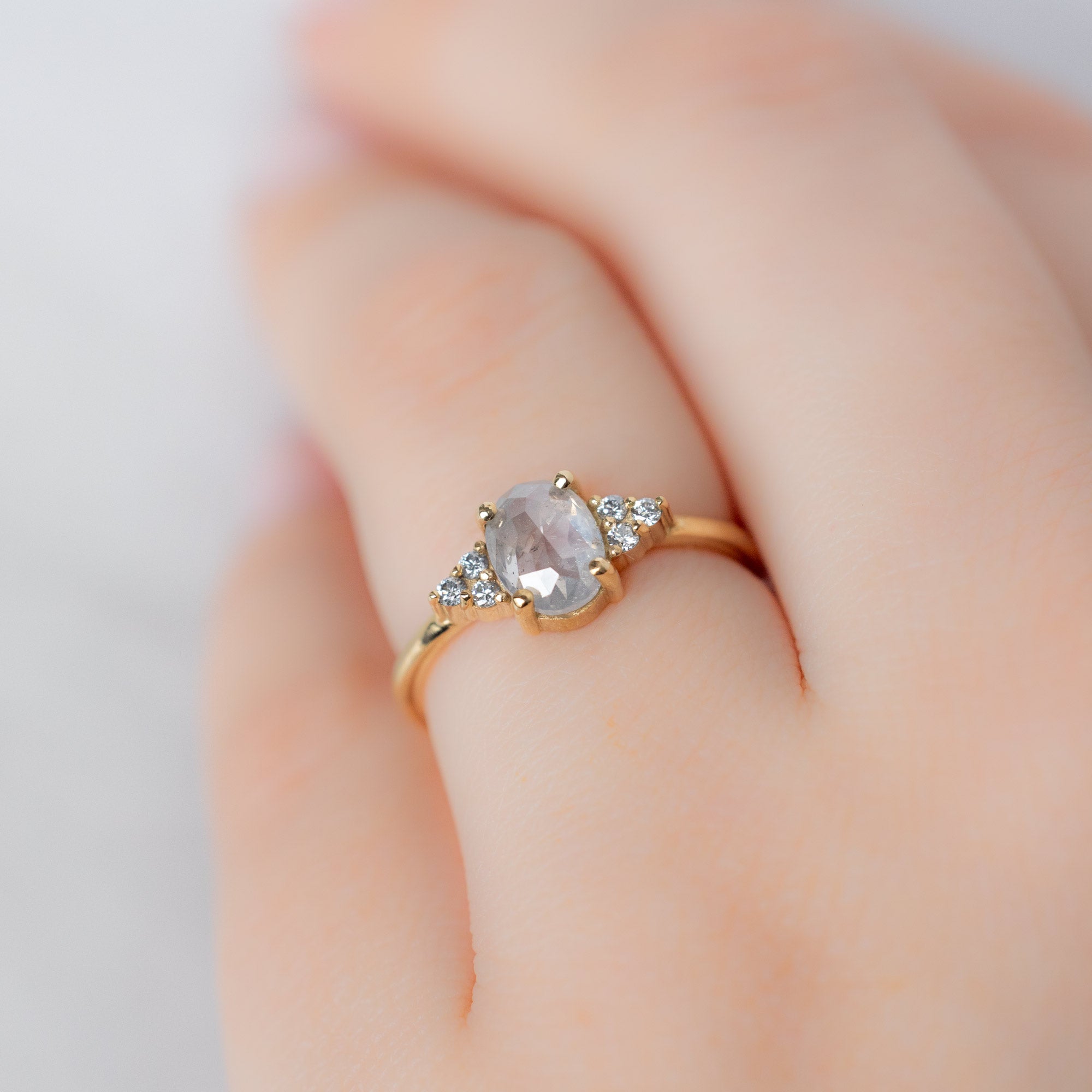 Alexis Russell  Engagement Rings The Ivy Ring | 0.96ct Oval Icy White Diamond in 18K Yellow Gold