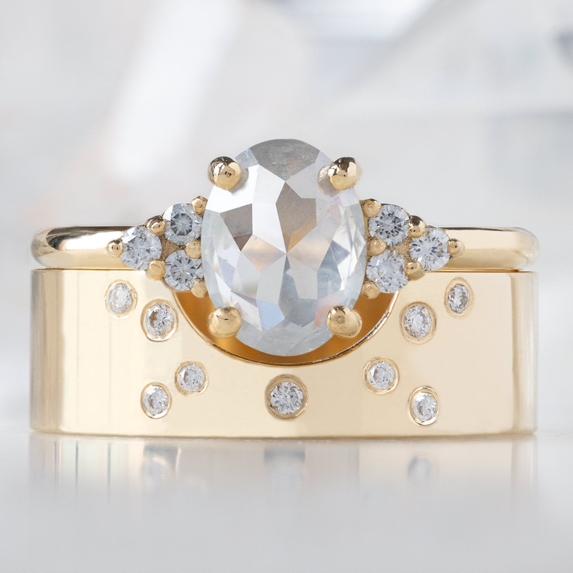 Alexis Russell  Engagement Rings The Ivy Ring | 0.96ct Oval Icy White Diamond in 18K Yellow Gold