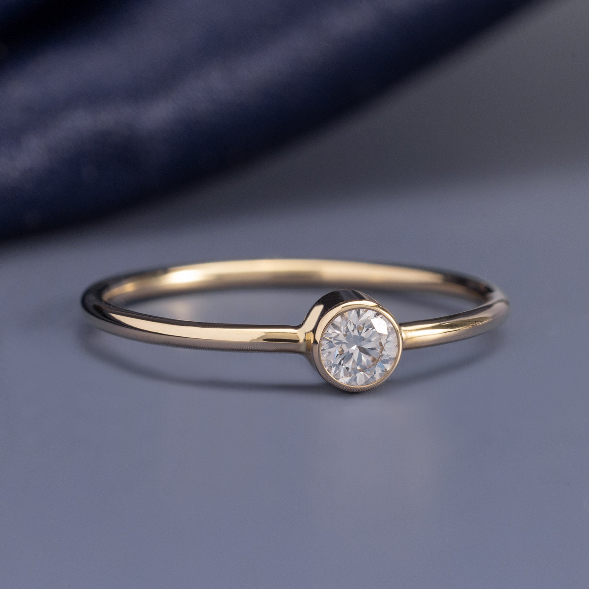 Alexis Russell  Wedding Bands Round Diamond Stacking Ring | Yellow Gold