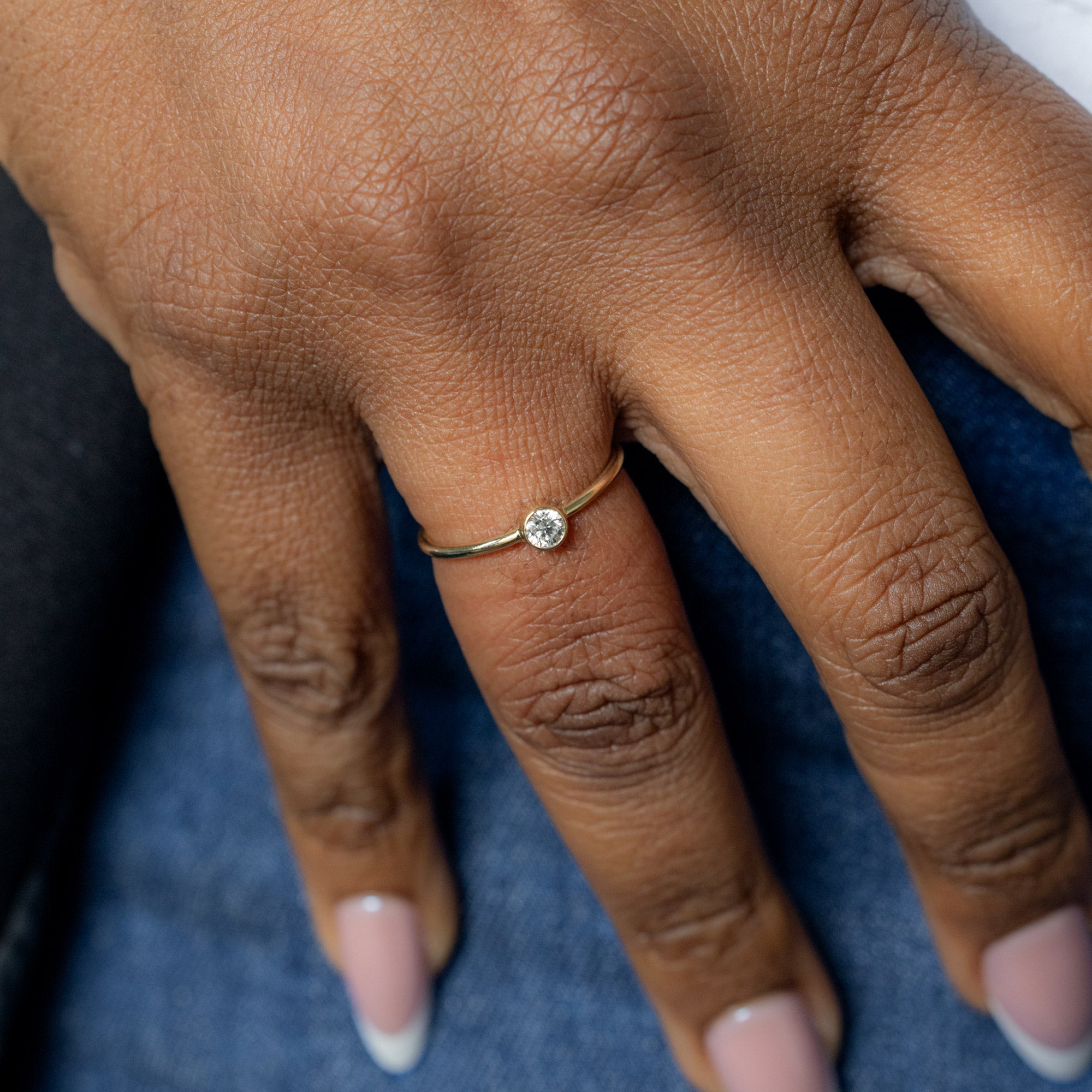 Alexis Russell  Wedding Bands Round Diamond Stacking Ring | Yellow Gold