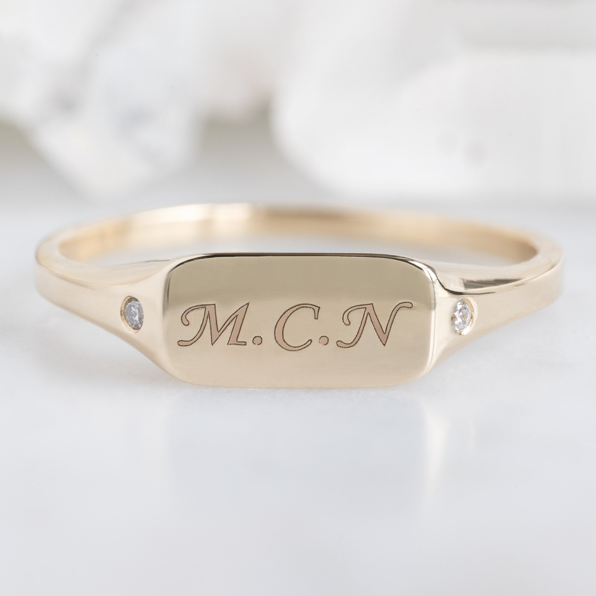 Alexis Russell  Rings The Monogram Signet Ring | Yellow Gold