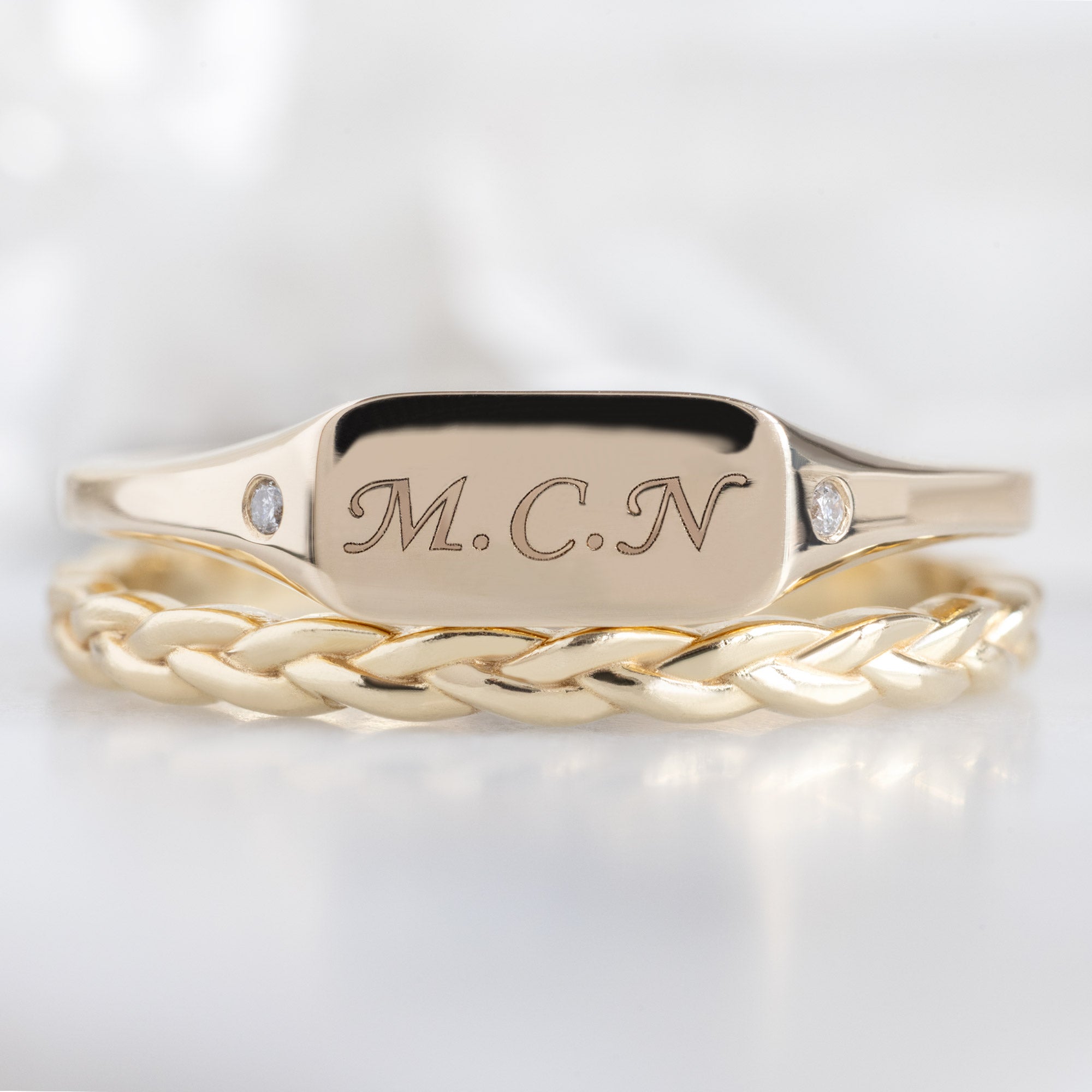 Alexis Russell  Rings The Monogram Signet Ring | Yellow Gold