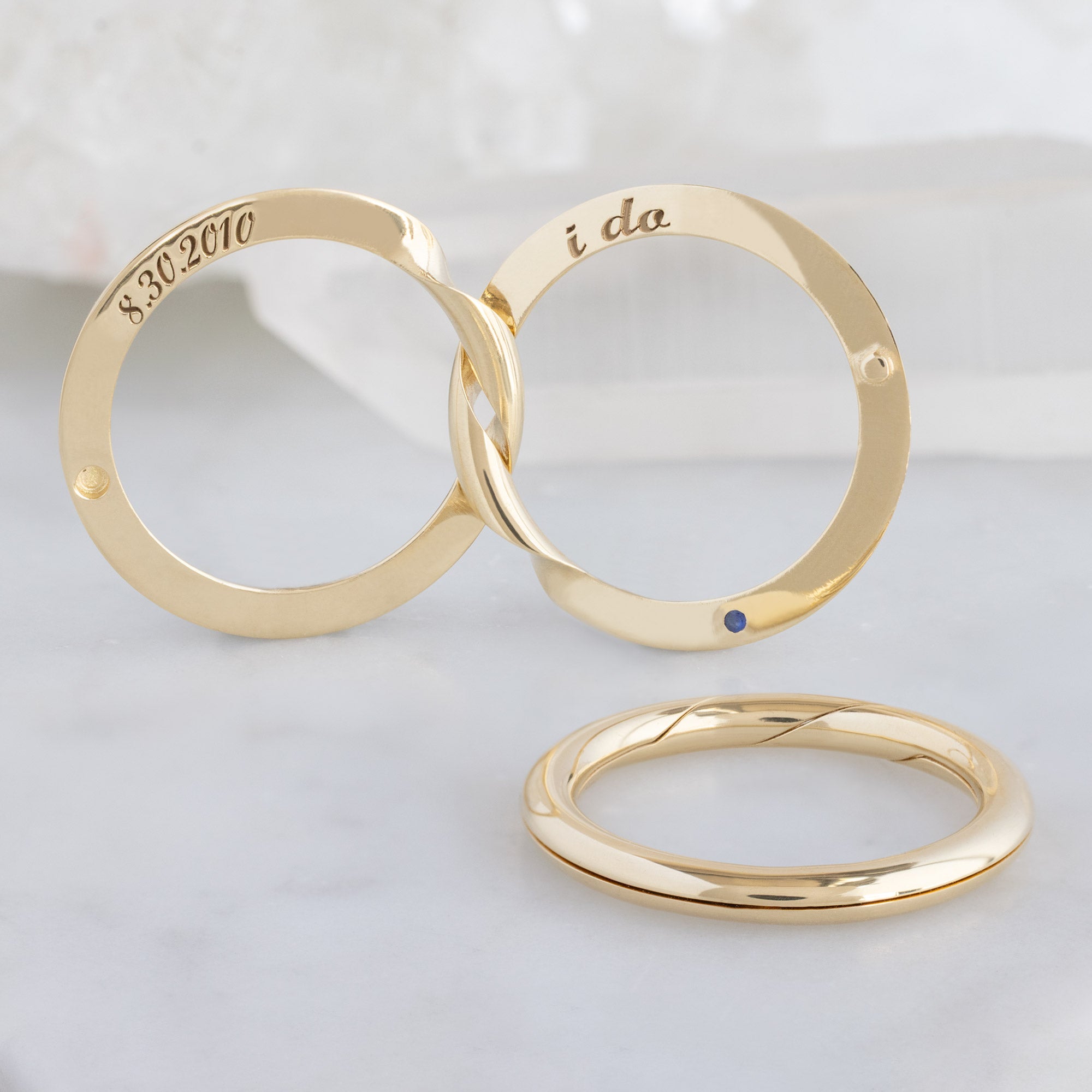 Alexis Russell  Wedding Bands The Love Story Ring with a Sapphire | Yellow Gold