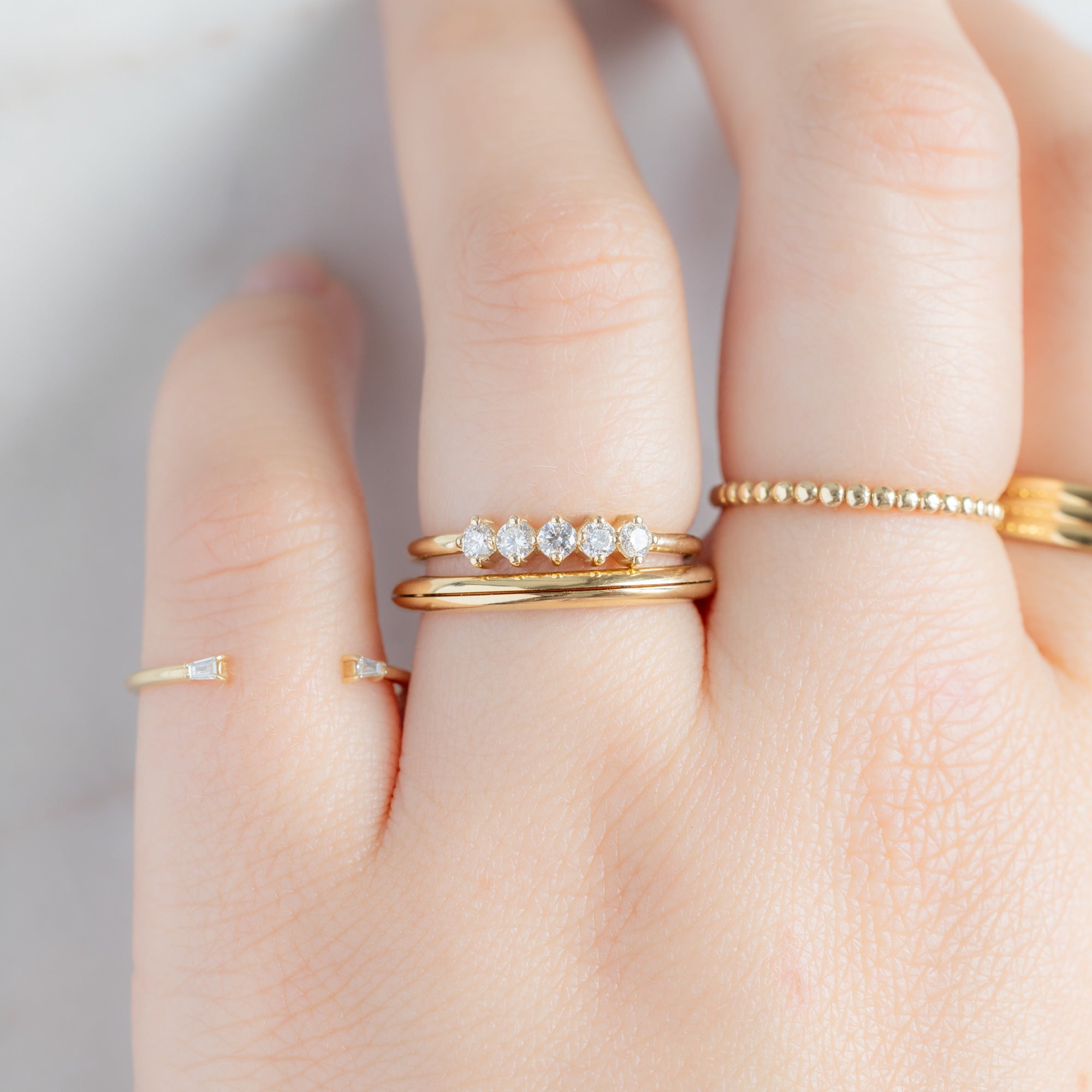 Alexis Russell  Wedding Bands The Love Story Ring with a Sapphire | Yellow Gold