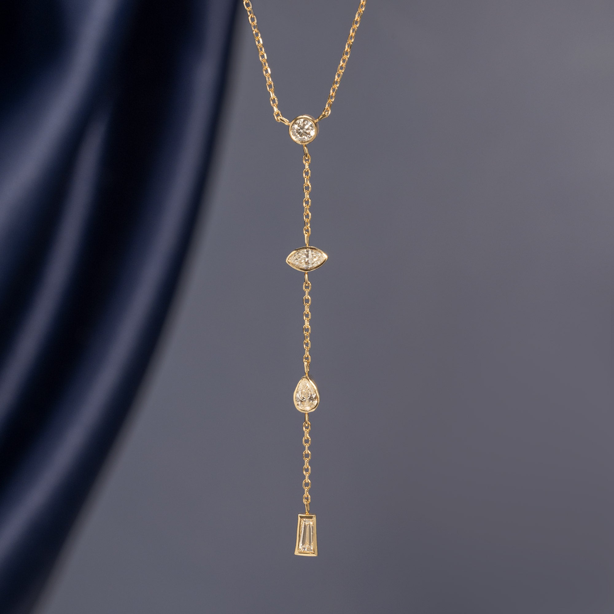 Alexis Russell  Necklaces ‘Date Night’ Diamond Lariat Necklace | Yellow Gold