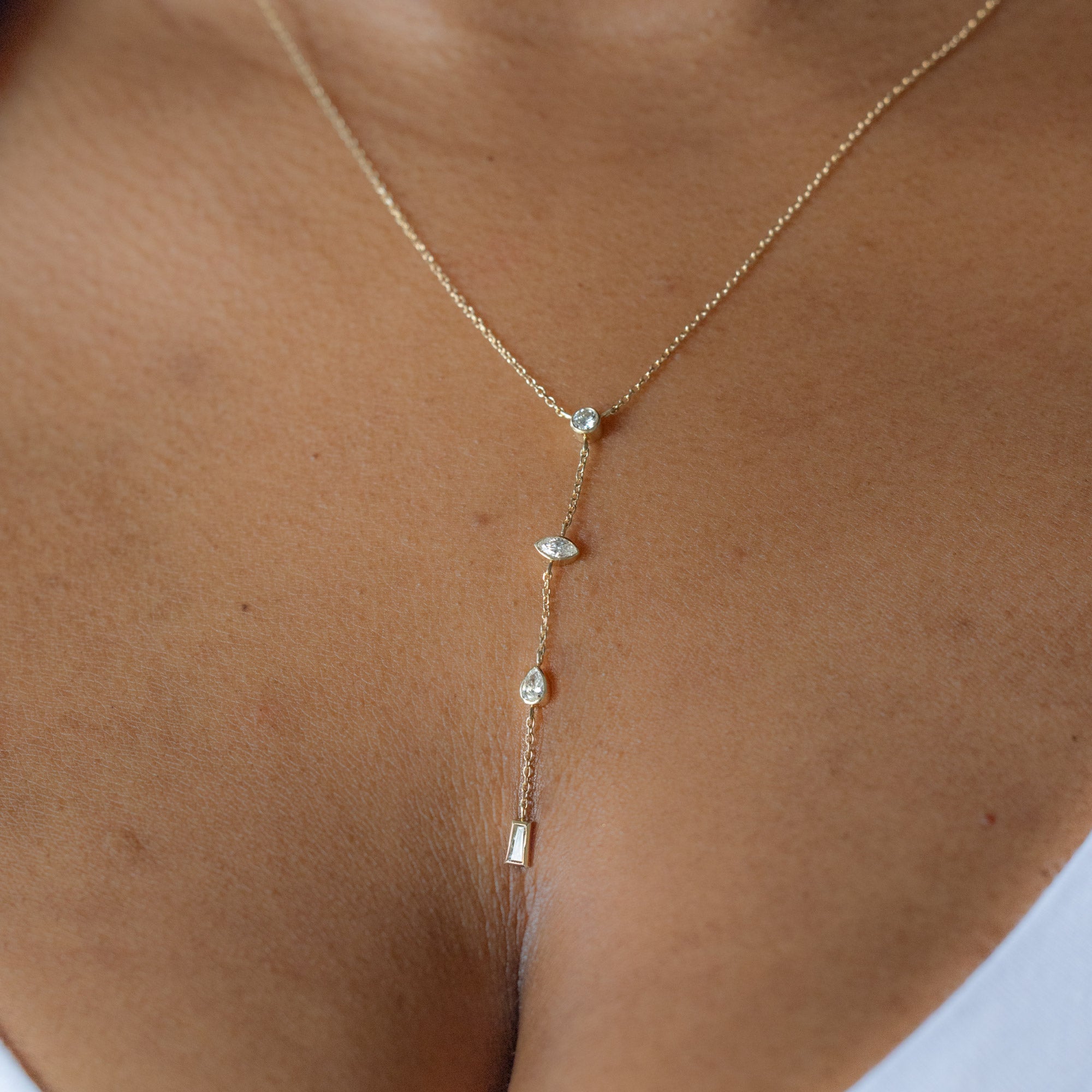 Alexis Russell  Necklaces ‘Date Night’ Diamond Lariat Necklace | Yellow Gold