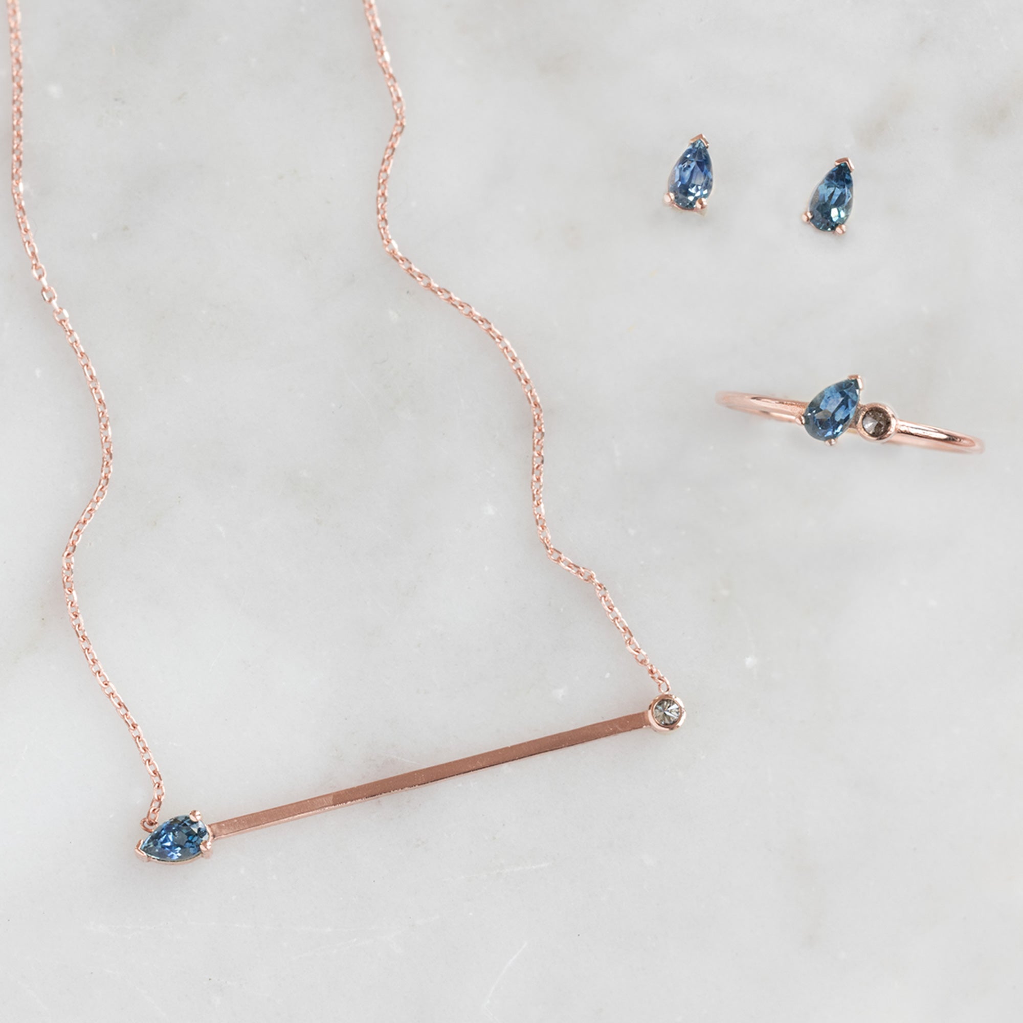 Alexis Russell Necklaces The Montana Sapphire Horizon Necklace | Rose Gold