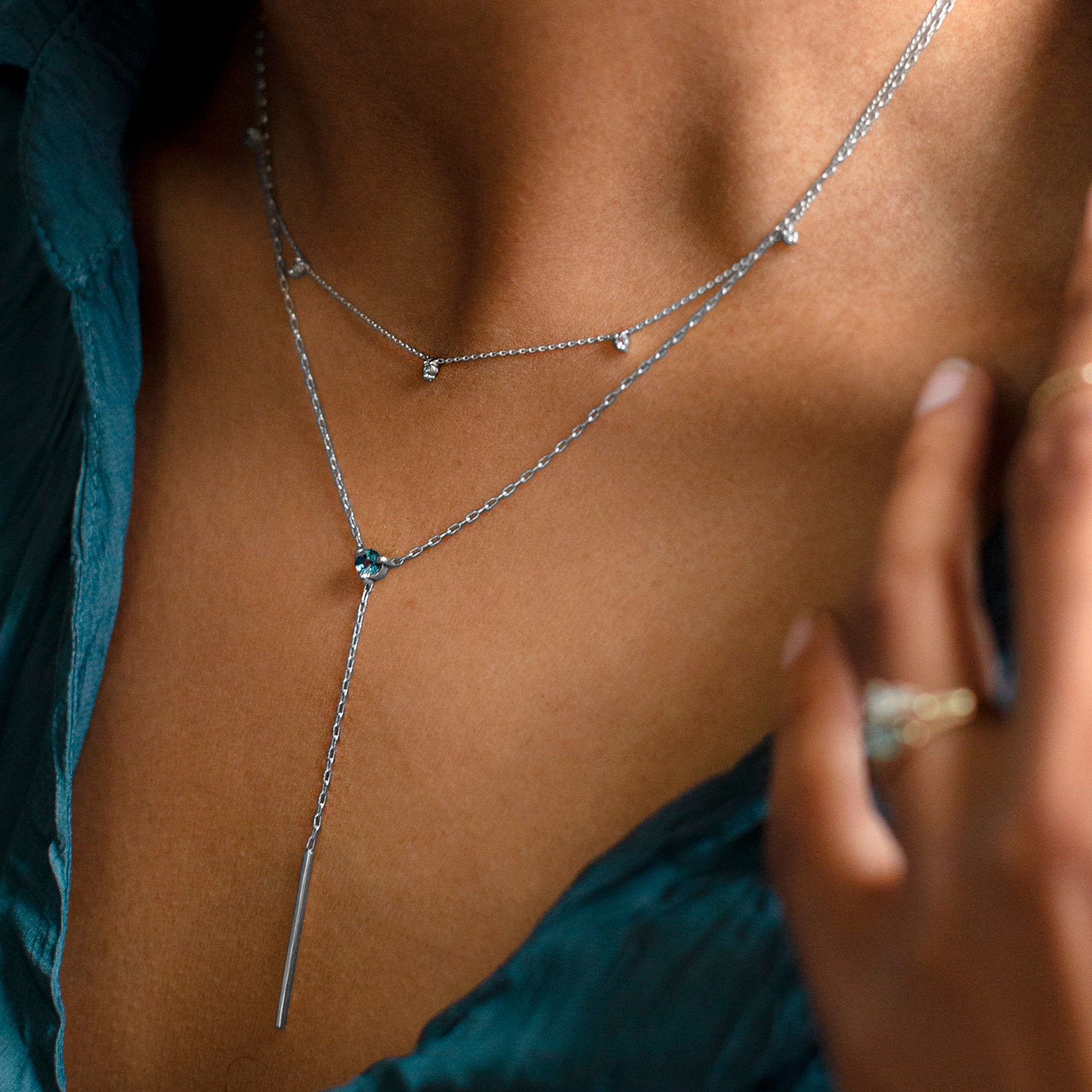 Alexis Russell Necklaces The Blue Montana Sapphire Gemstone Lariat Necklace | White Gold