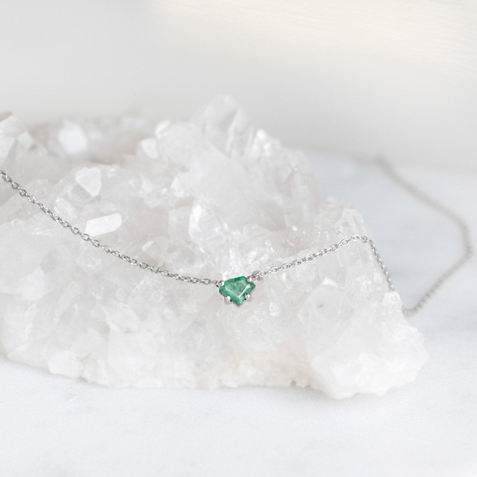 Alexis Russell Necklaces The Geometric Emerald Necklace | White Gold