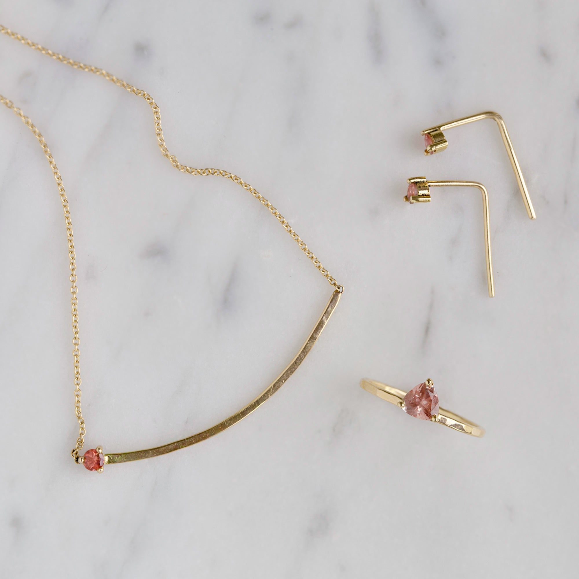 Alexis Russell Necklaces The Sunstone Gemstone Arc Necklace | Yellow Gold