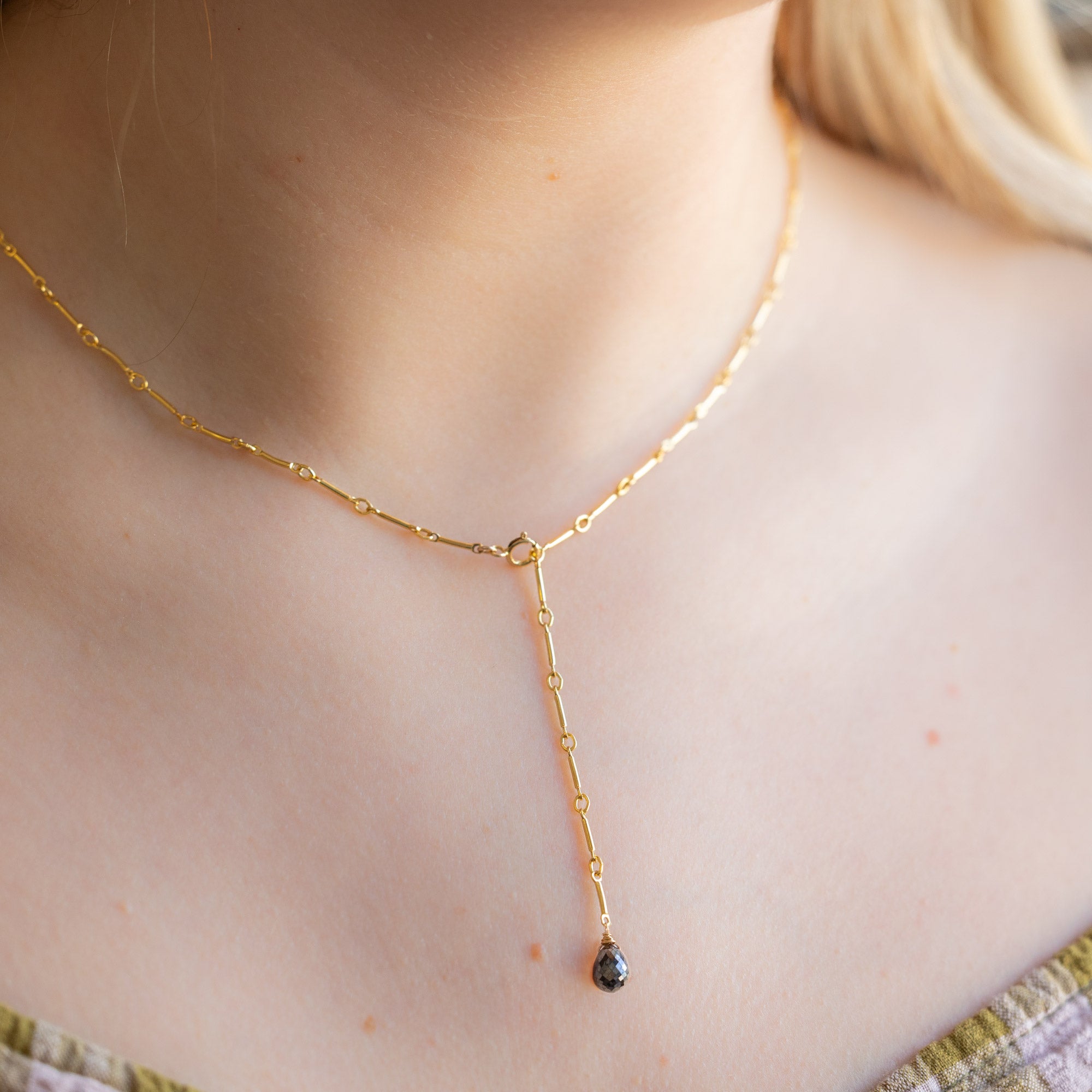 Alexis Russell Necklaces The Bar Chain Briolette Black Diamond Lariat Necklace | Yellow or Rose Gold