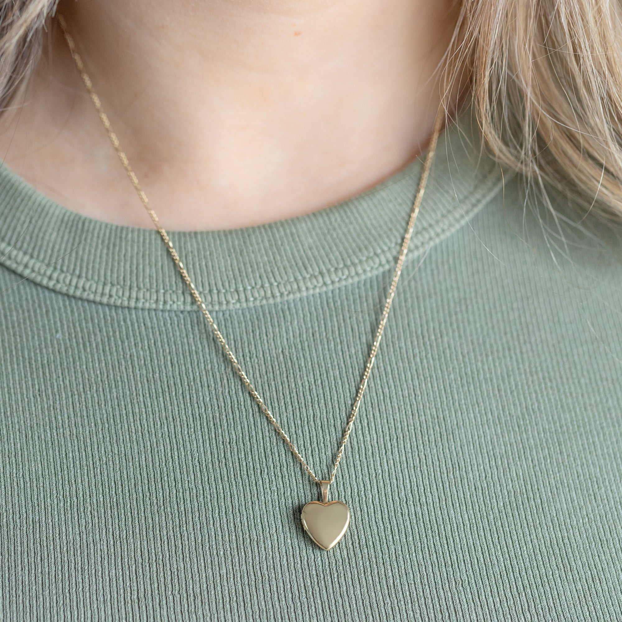 Alexis Russell Necklaces The Yellow Mini Sweetheart Locket Necklace | Yellow Gold