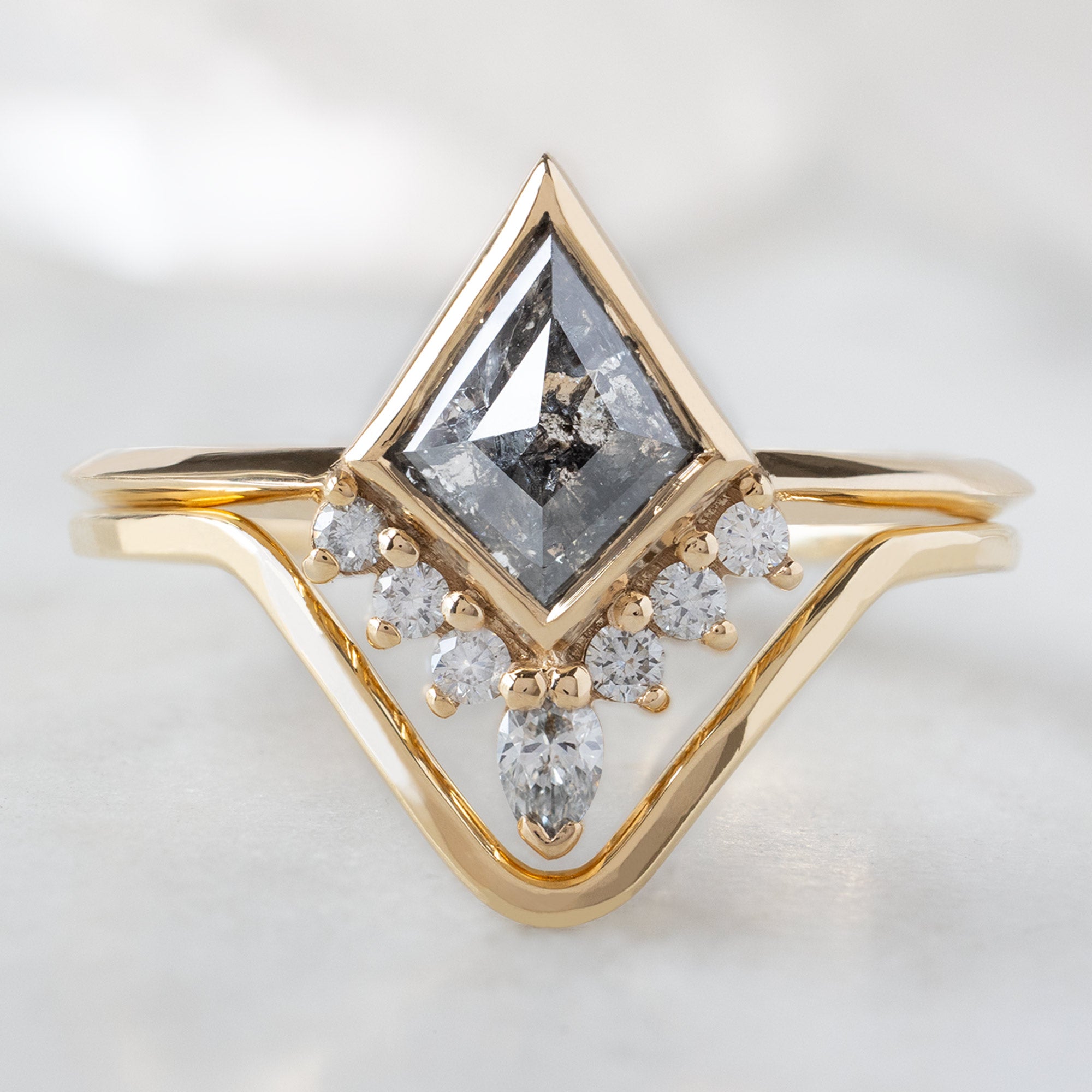 Alexis Russell Wedding Bands The Gold Peak Stacking Band | Yellow, Rose or White Gold