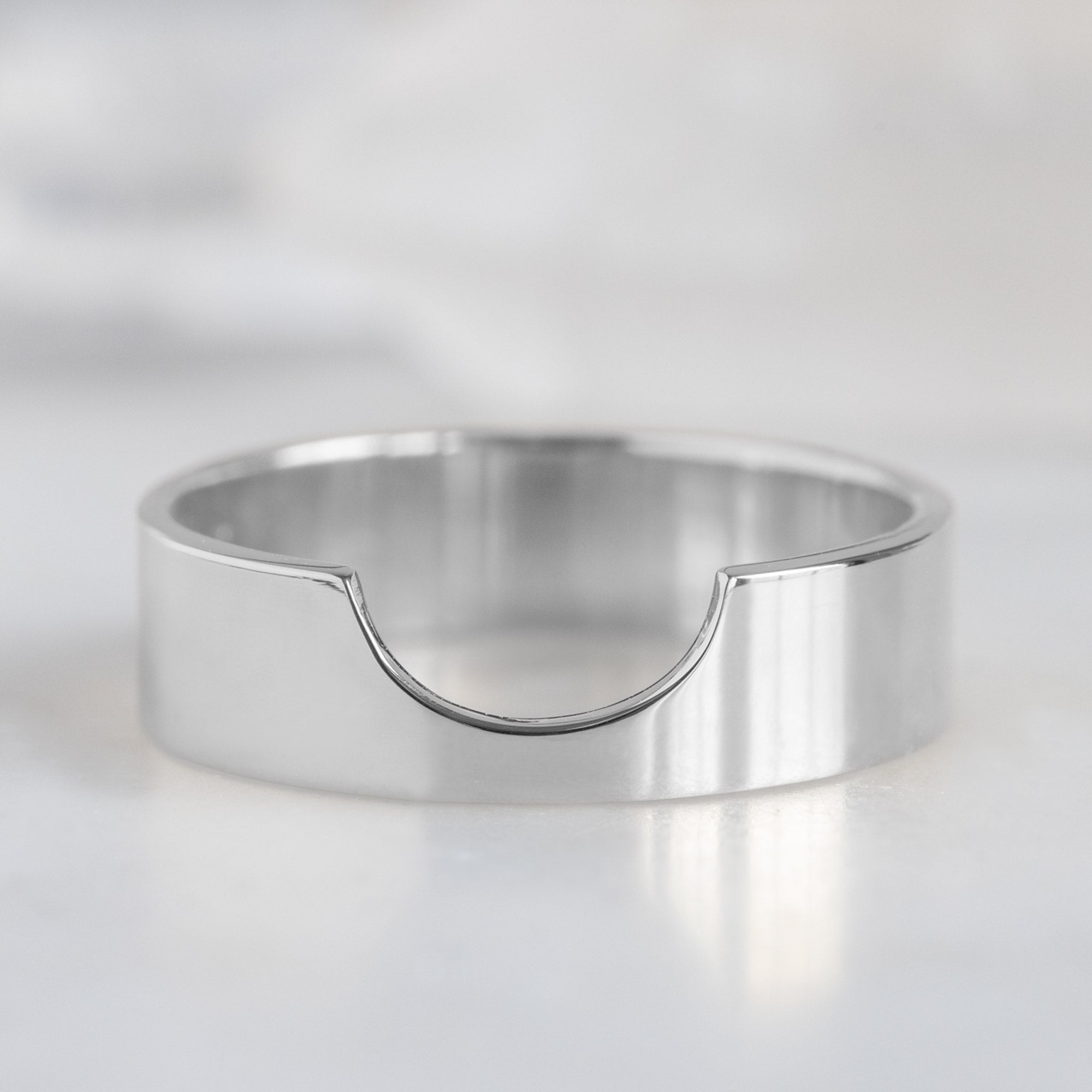 Alexis Russell  Wedding Bands The Gold Arc Wedding Band | Yellow, Rose or White Gold