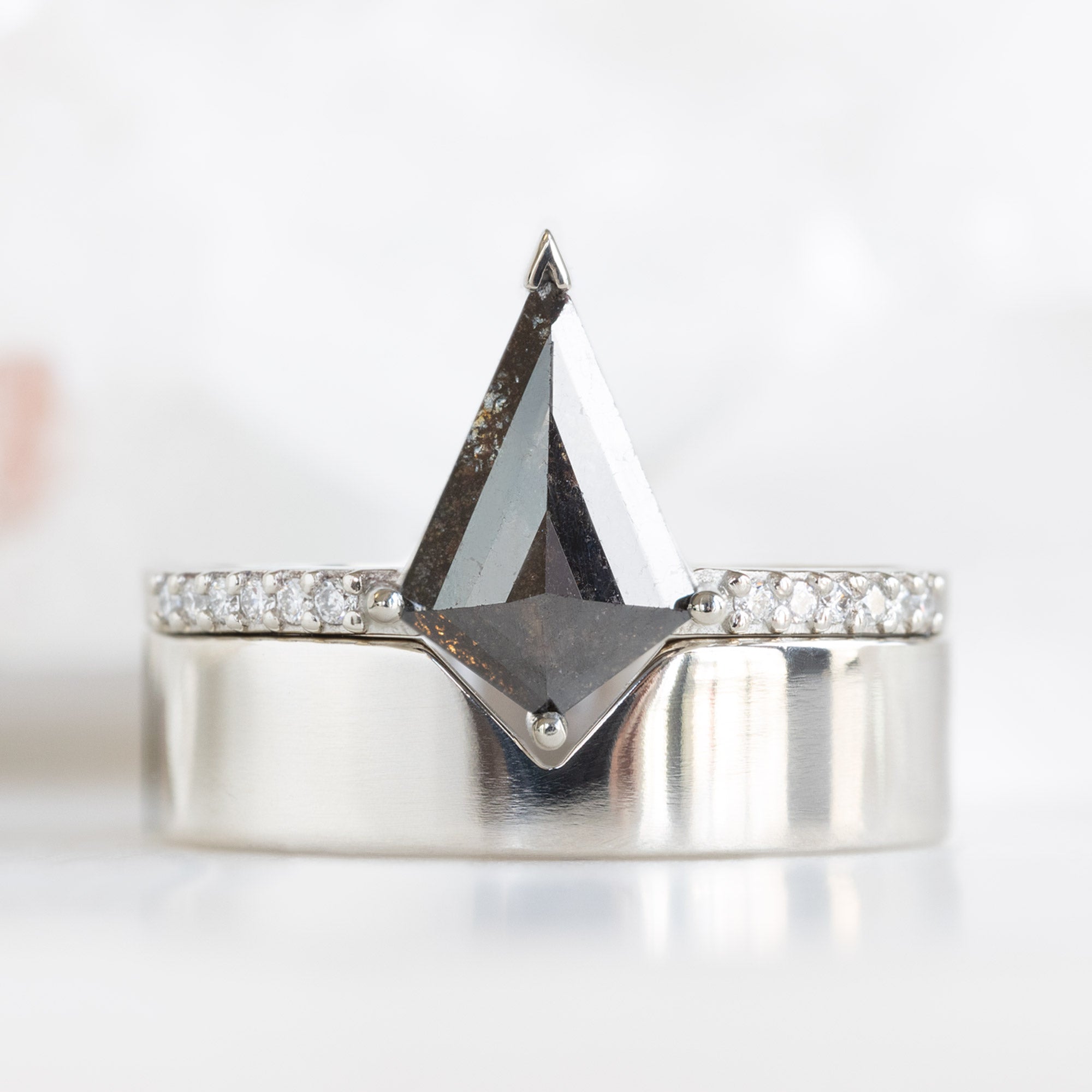 Alexis Russell  Wedding Bands The Gold Peak Wedding Band | Yellow, Rose or White Gold