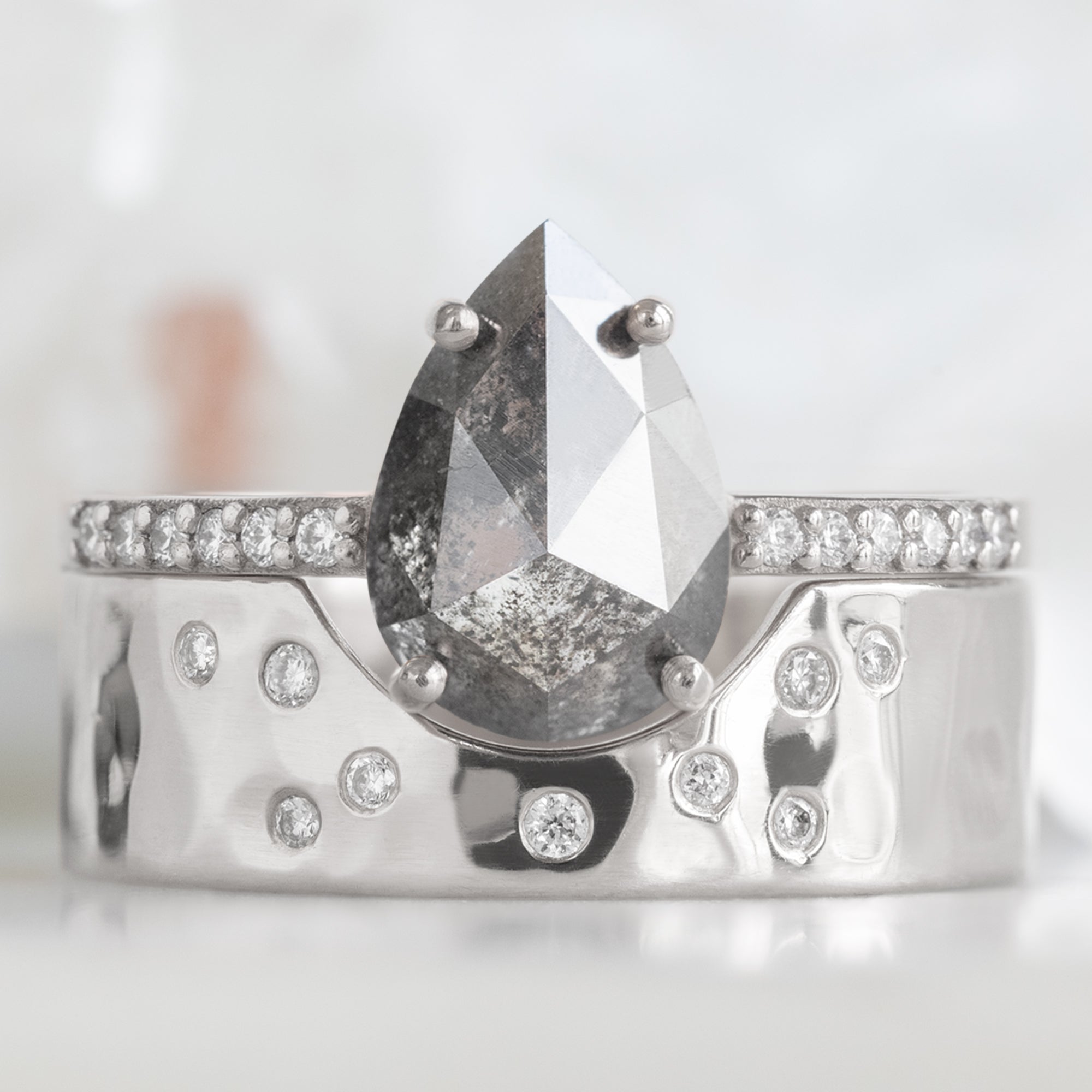Alexis Russell Wedding Bands Constellation Arc Stacking Band | Yellow, Rose or White Gold